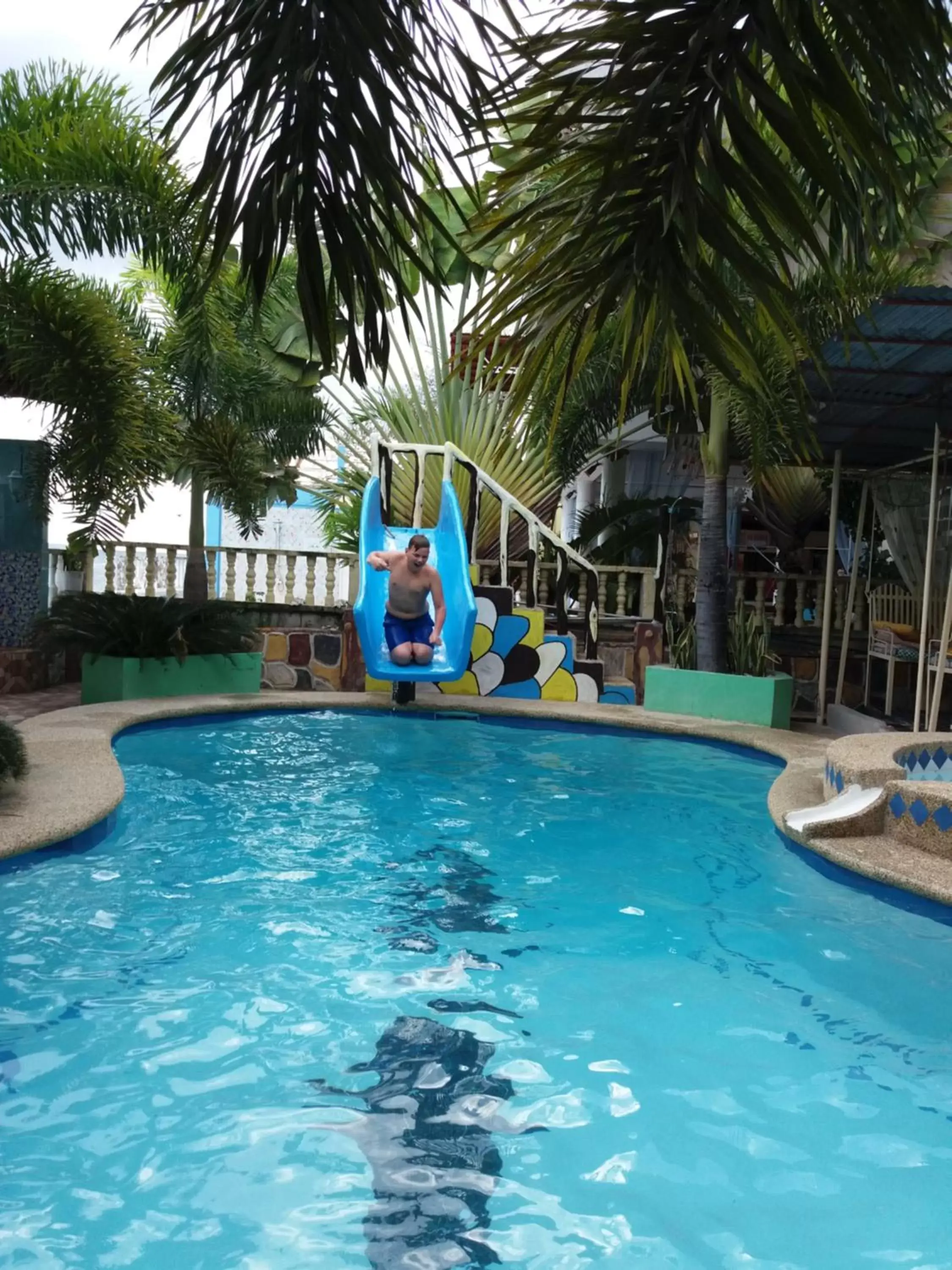 Swimming Pool in Sascha's Resort Oslob