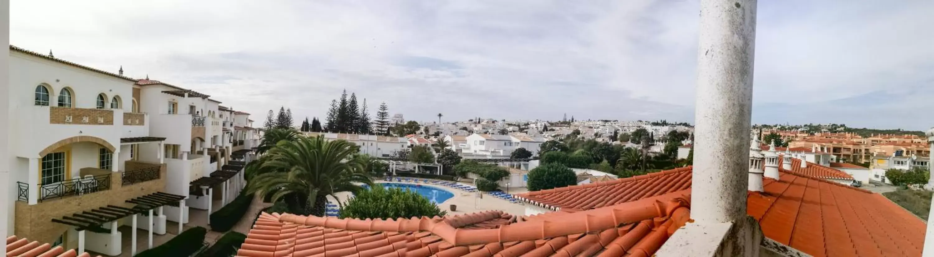 Bed, Pool View in Club House CVL