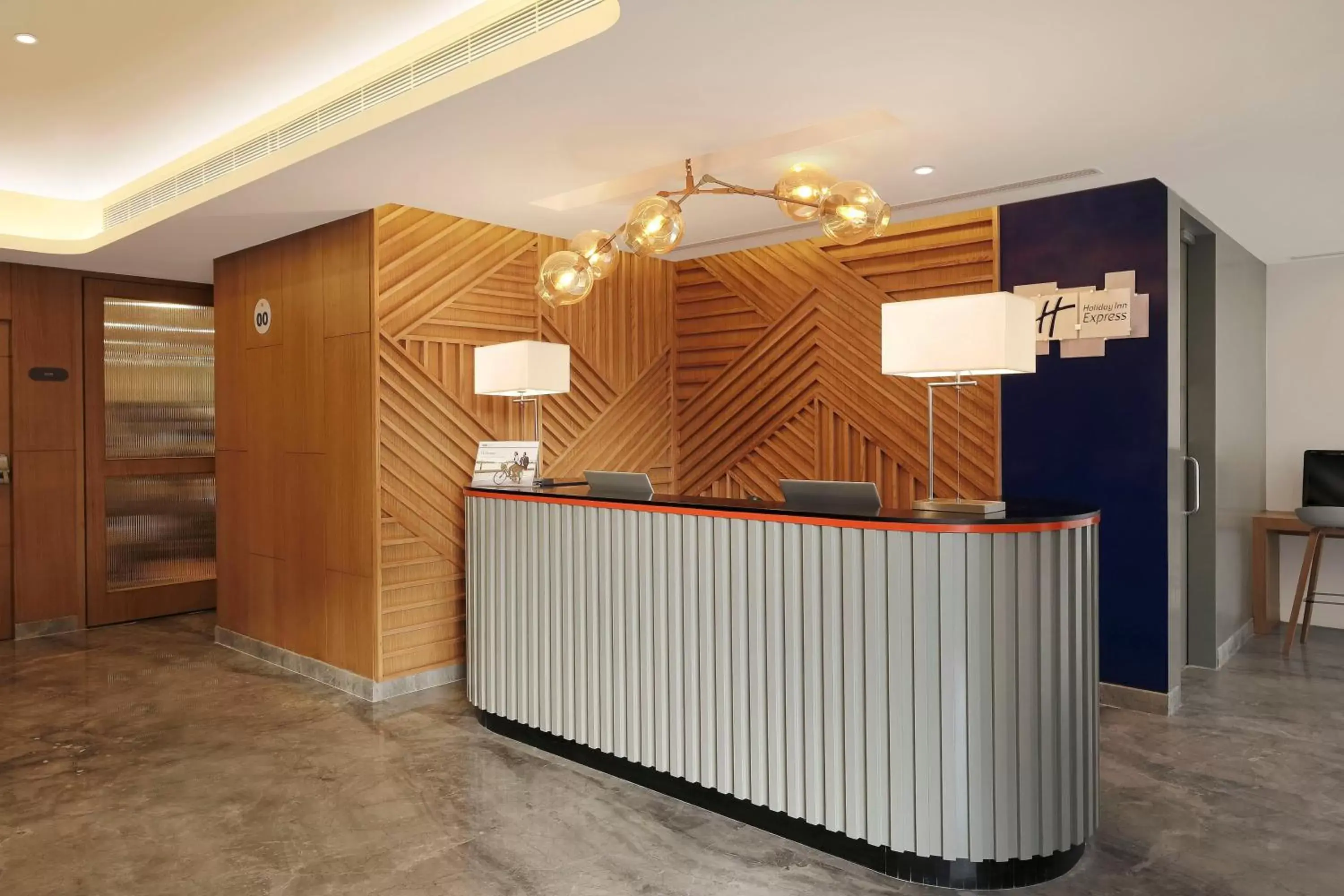 Lobby or reception, Lobby/Reception in Holiday Inn Express Ahmedabad Prahlad Nagar, an IHG Hotel