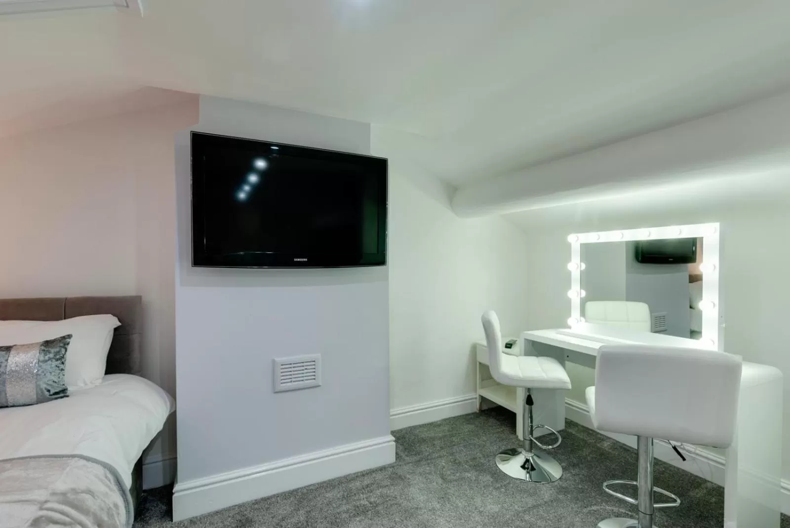 Bedroom in RST Rodney Street