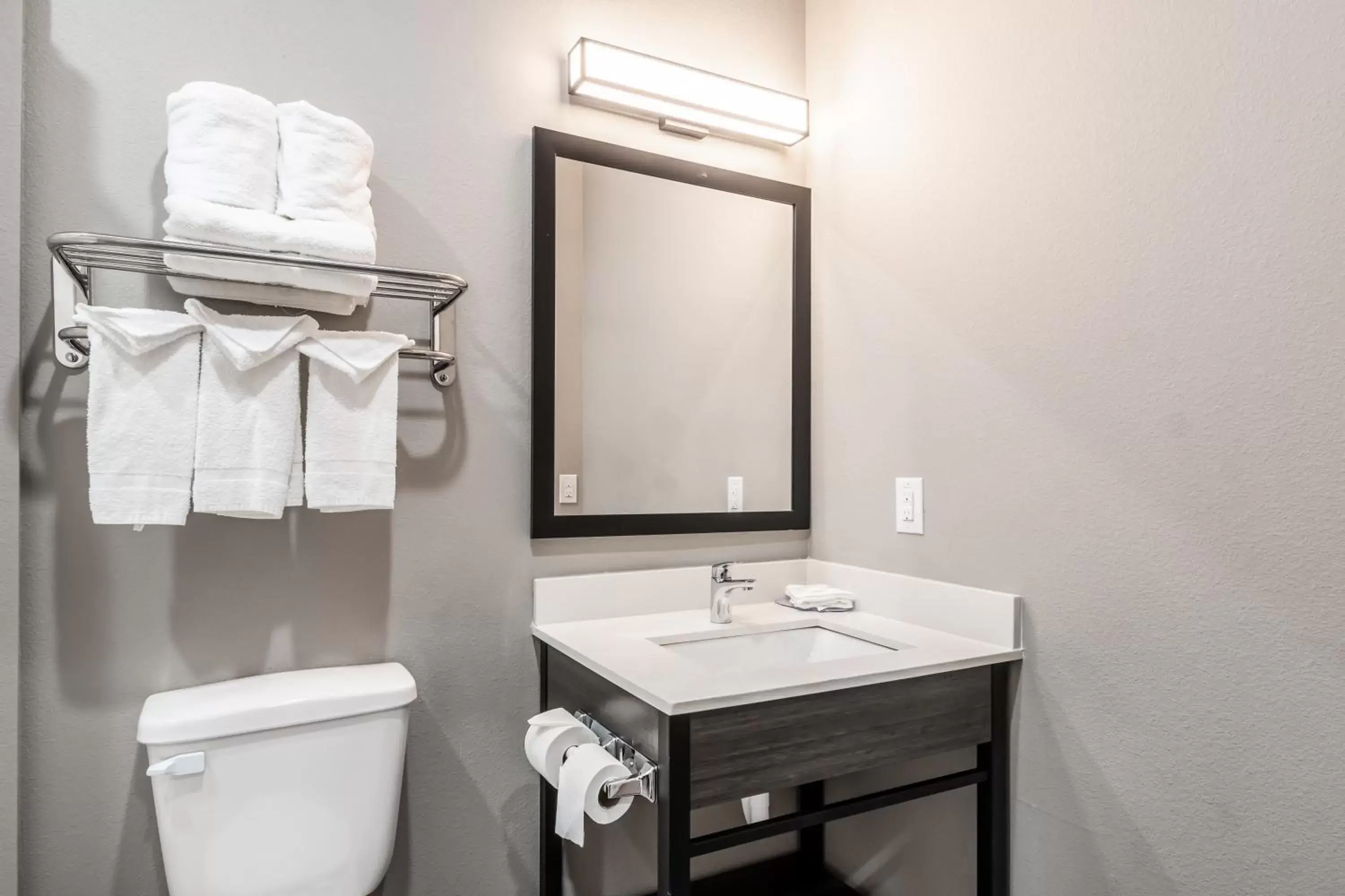 Toilet, Bathroom in Studio 6-Mesquite, TX - Dallas