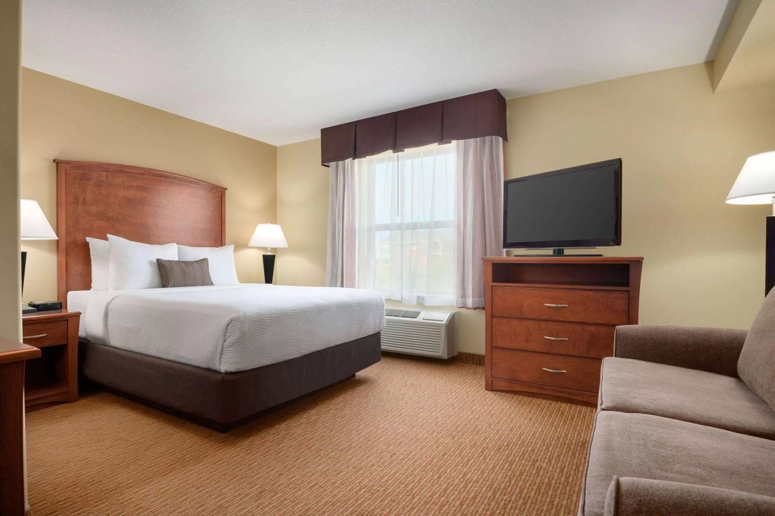 Bed in Days Inn & Suites by Wyndham Sherwood Park Edmonton