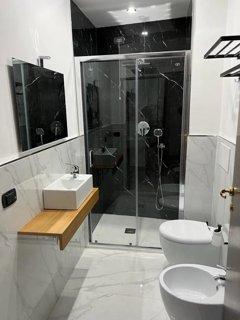 Shower in Hotel Barbato