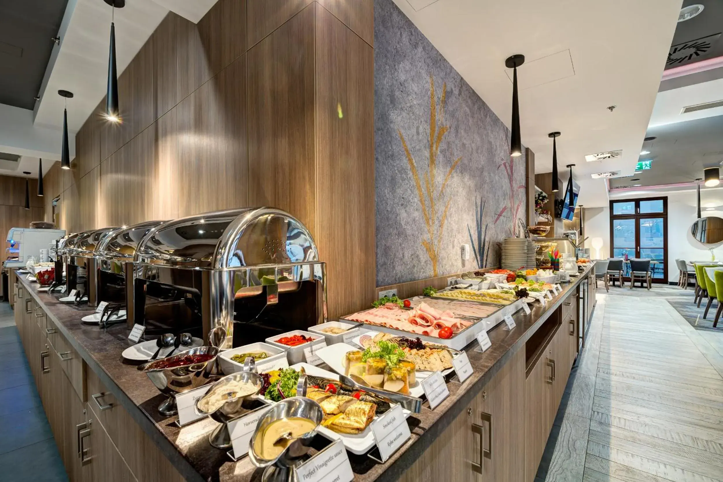 Buffet breakfast, Restaurant/Places to Eat in Golden Tulip Krakow Kazimierz