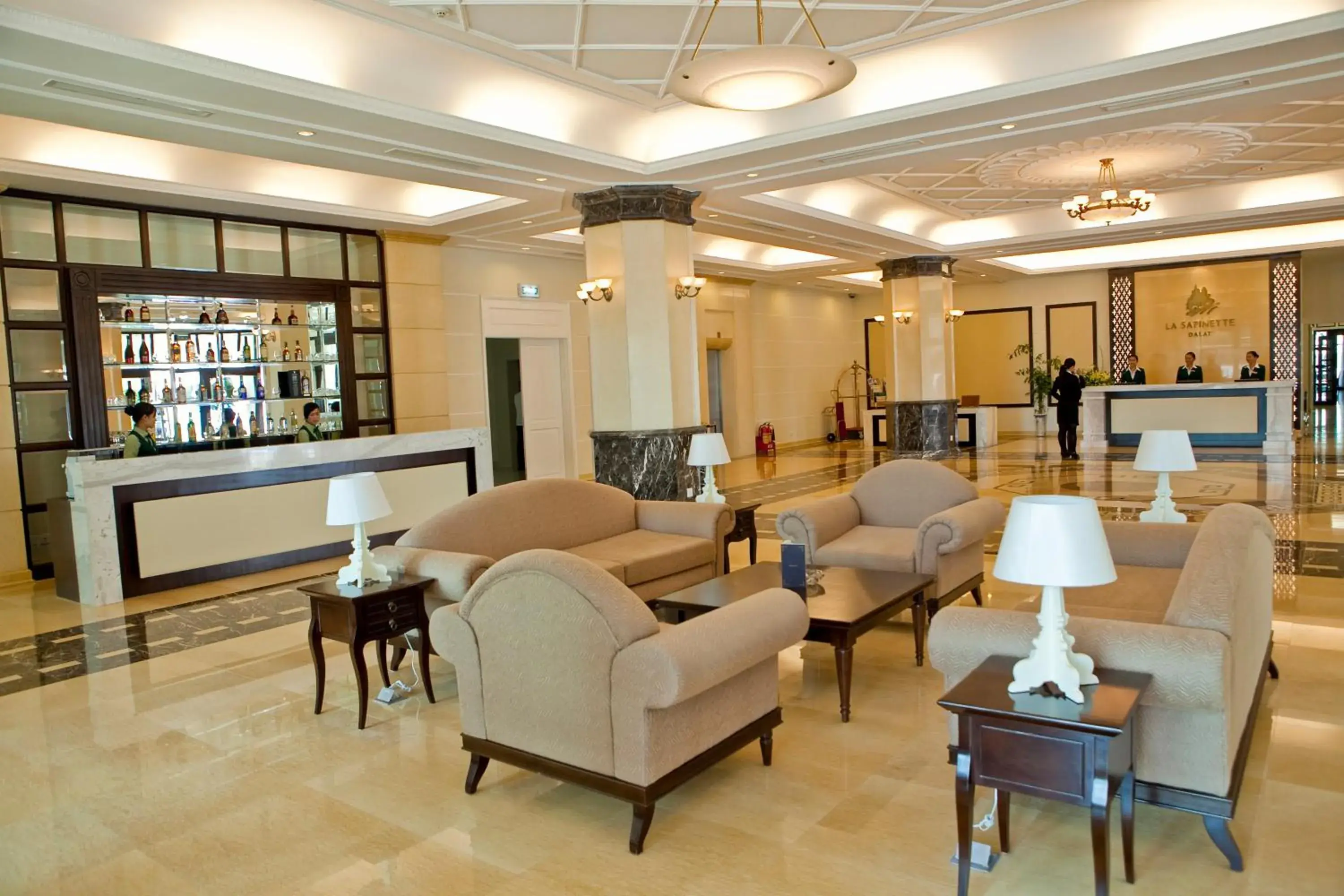 Lounge or bar, Lobby/Reception in La Sapinette Hotel