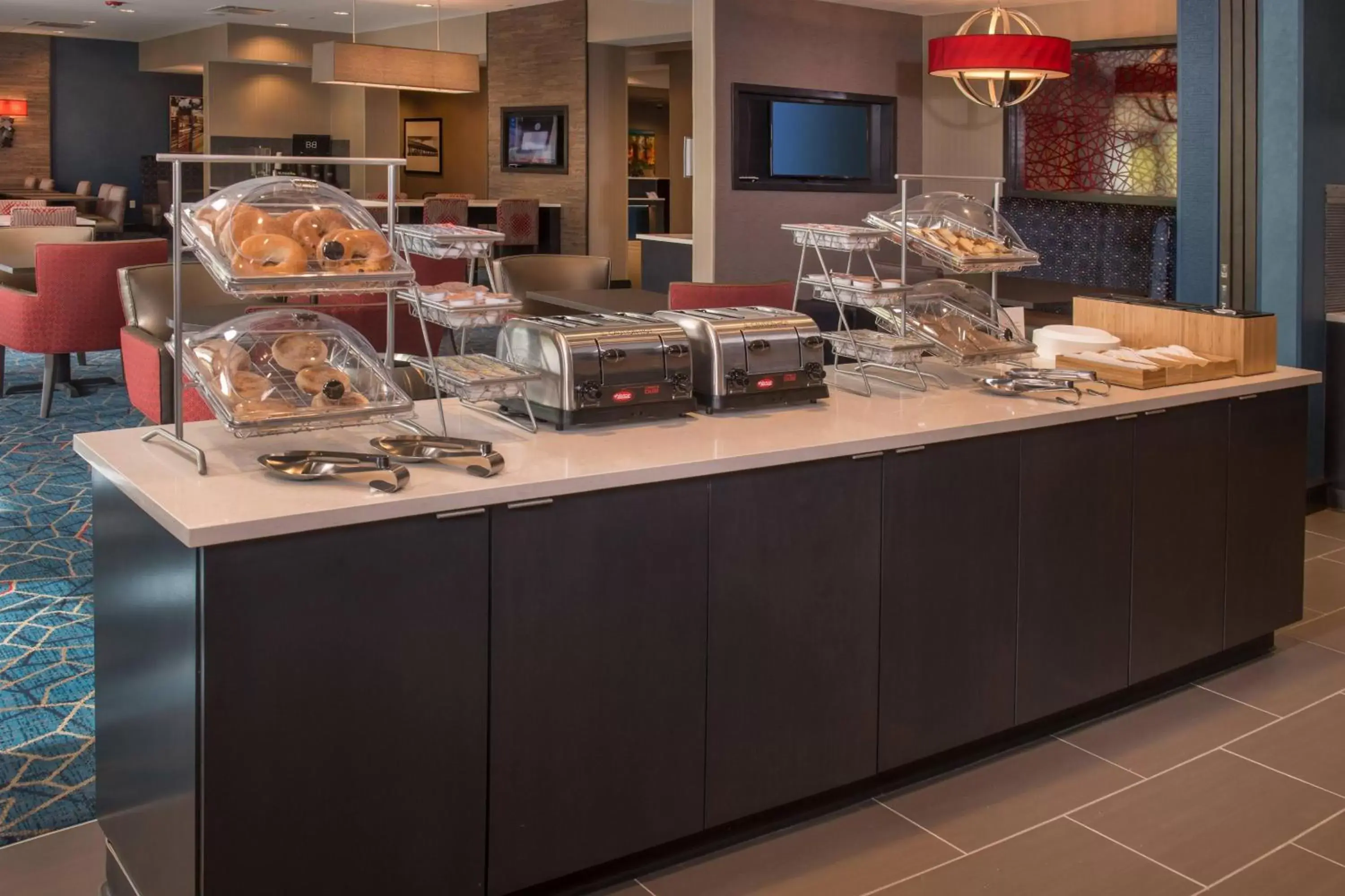 Breakfast, Restaurant/Places to Eat in TownePlace Suites by Marriott Altoona