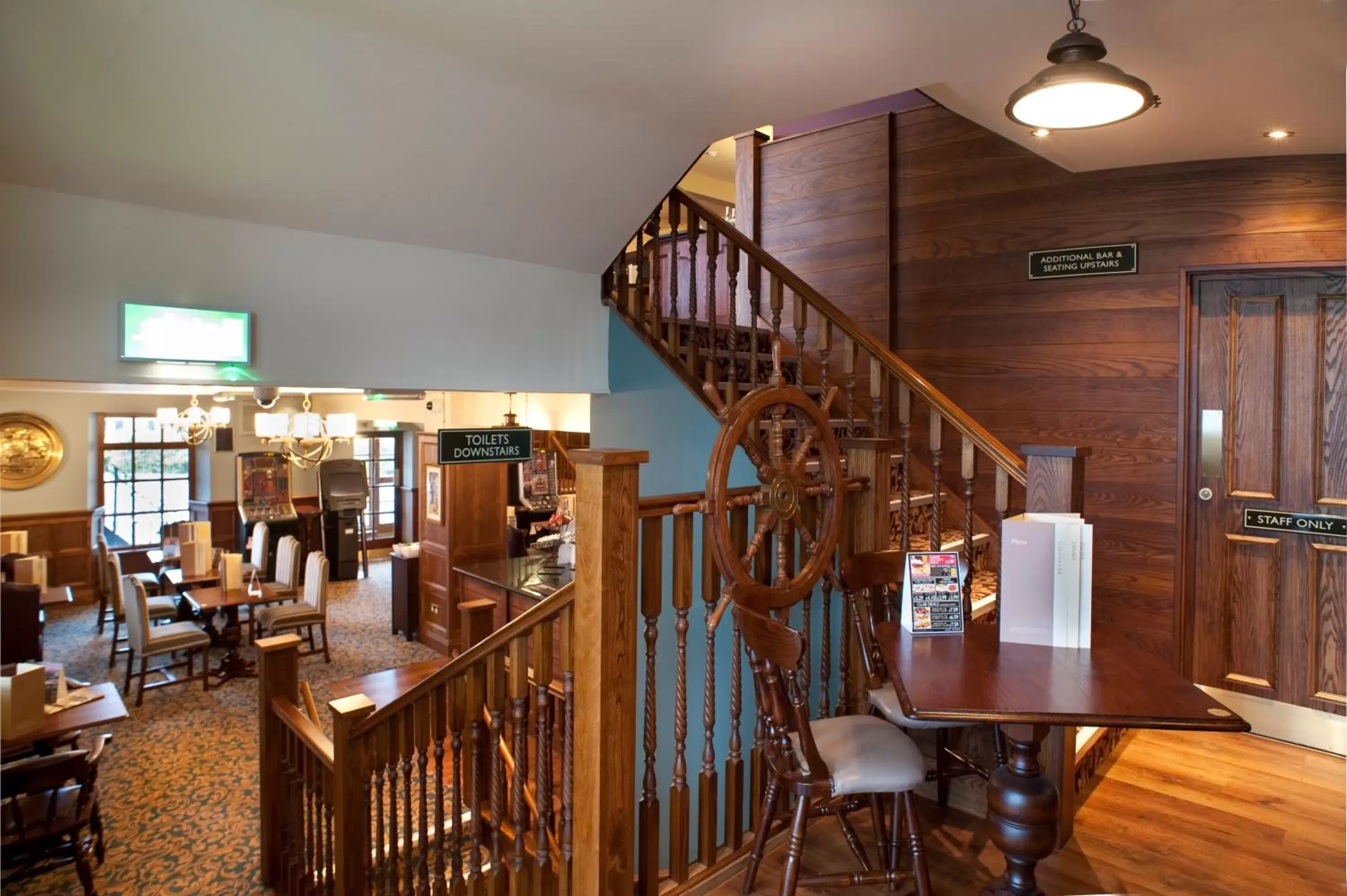 Restaurant/Places to Eat in Cabot Court Hotel Wetherspoon