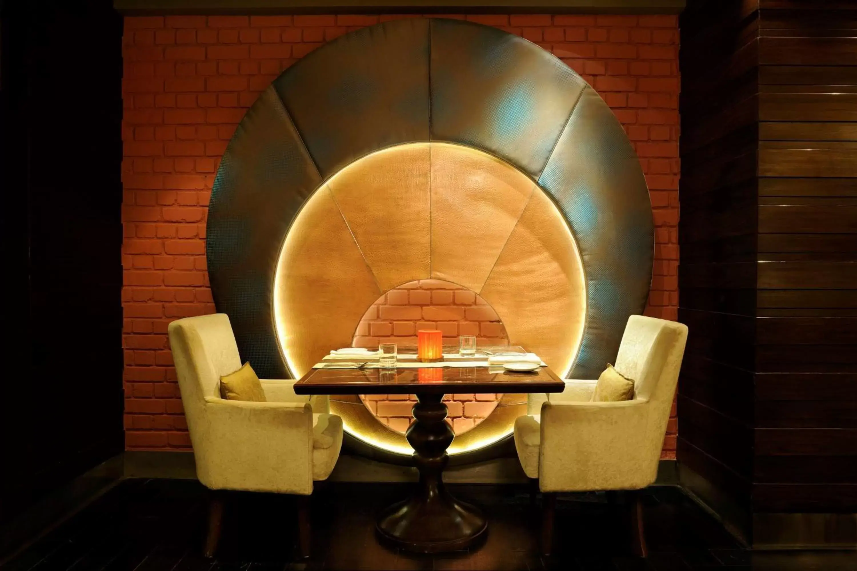 Restaurant/places to eat in Hilton Chennai Restaurant/places to eat in Hilton Chennai