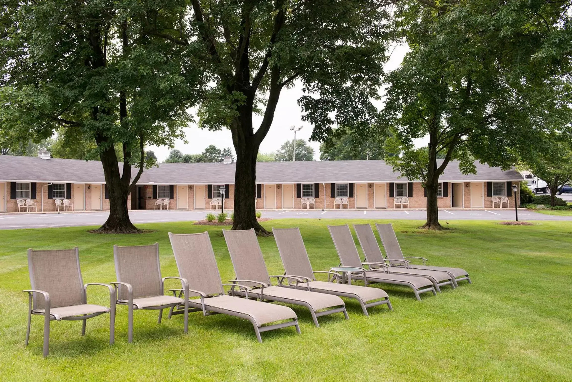 Property Building in Bird-in-Hand Family Inn