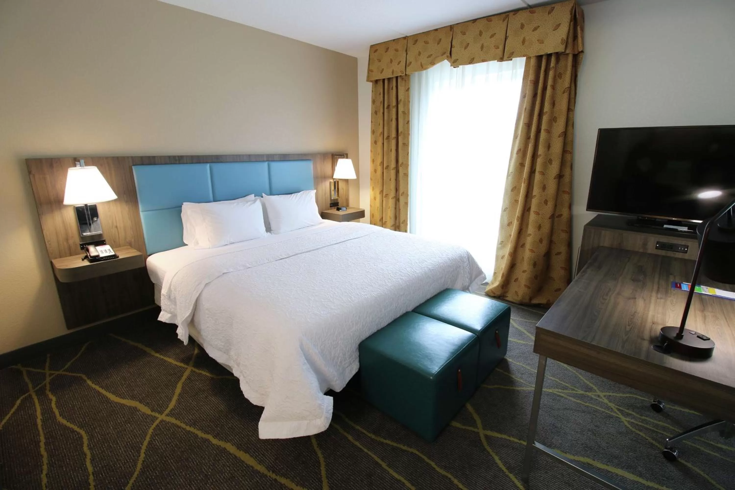 Bedroom, Bed in Hampton Inn & Suites Palm Coast