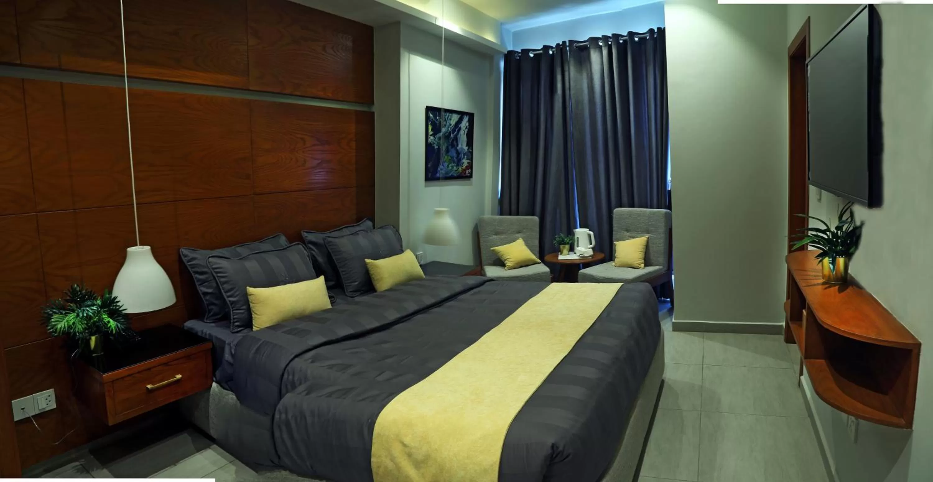 Restaurant/places to eat, Bed in Space Express