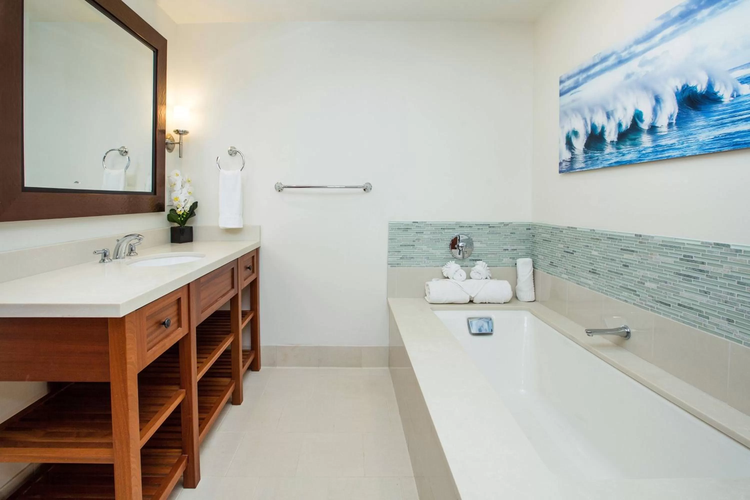 Bathroom in Koloa Landing Resort at Po'ipu, Autograph Collection