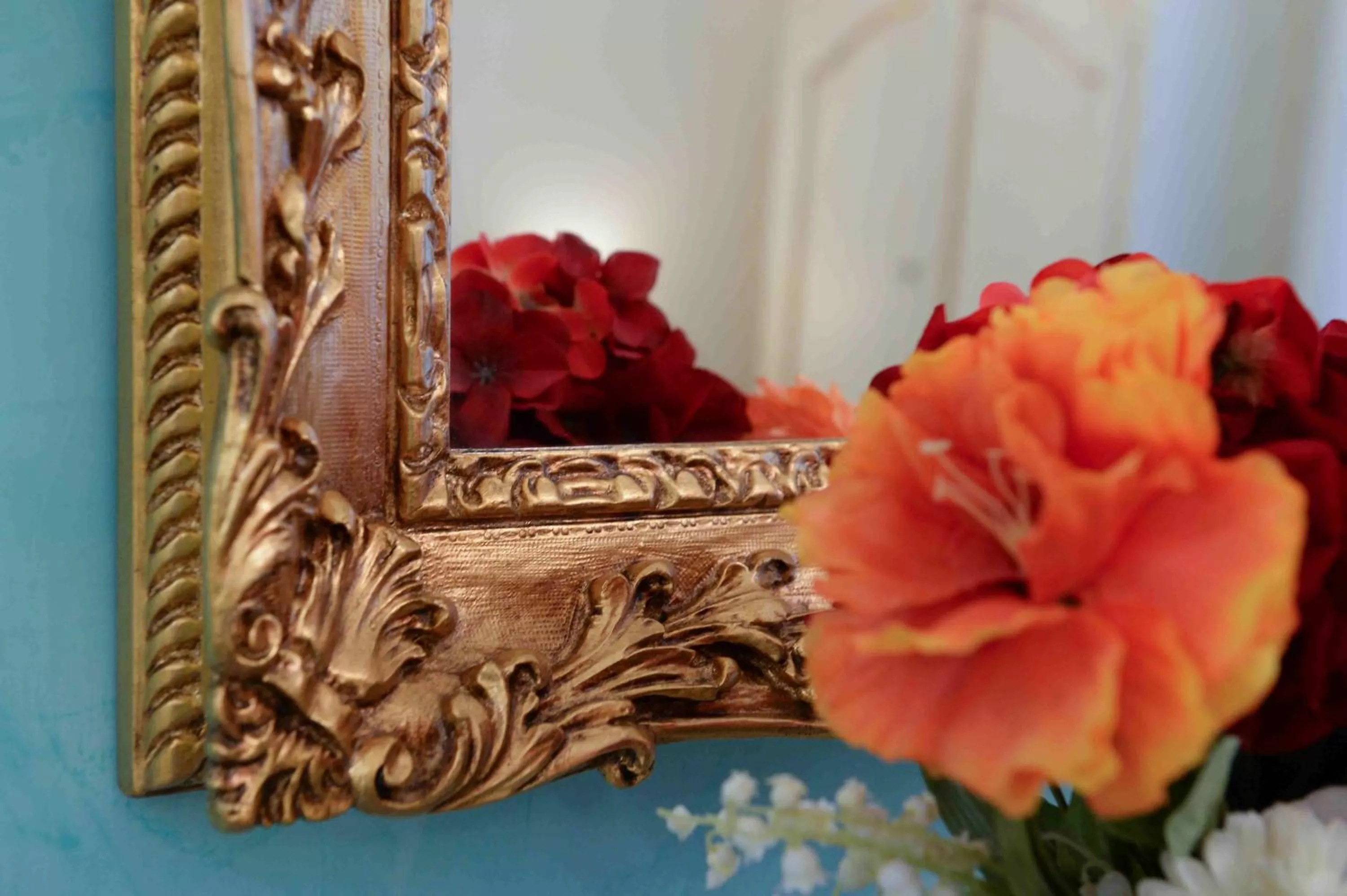 Decorative detail in B&B Residenza Via Dei Mille