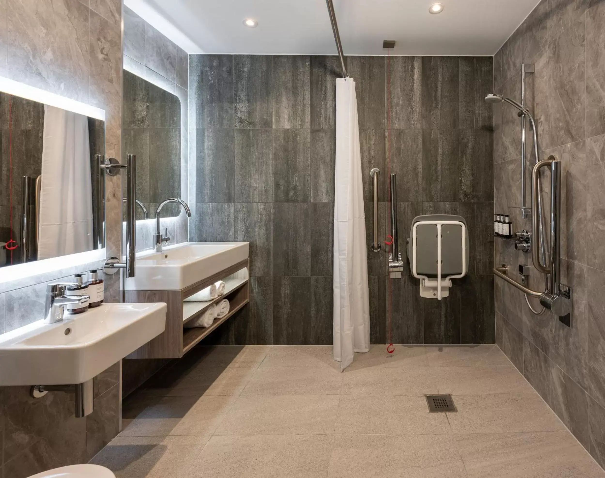 Photo of the whole room, Bathroom in voco Edinburgh - Haymarket, an IHG Hotel