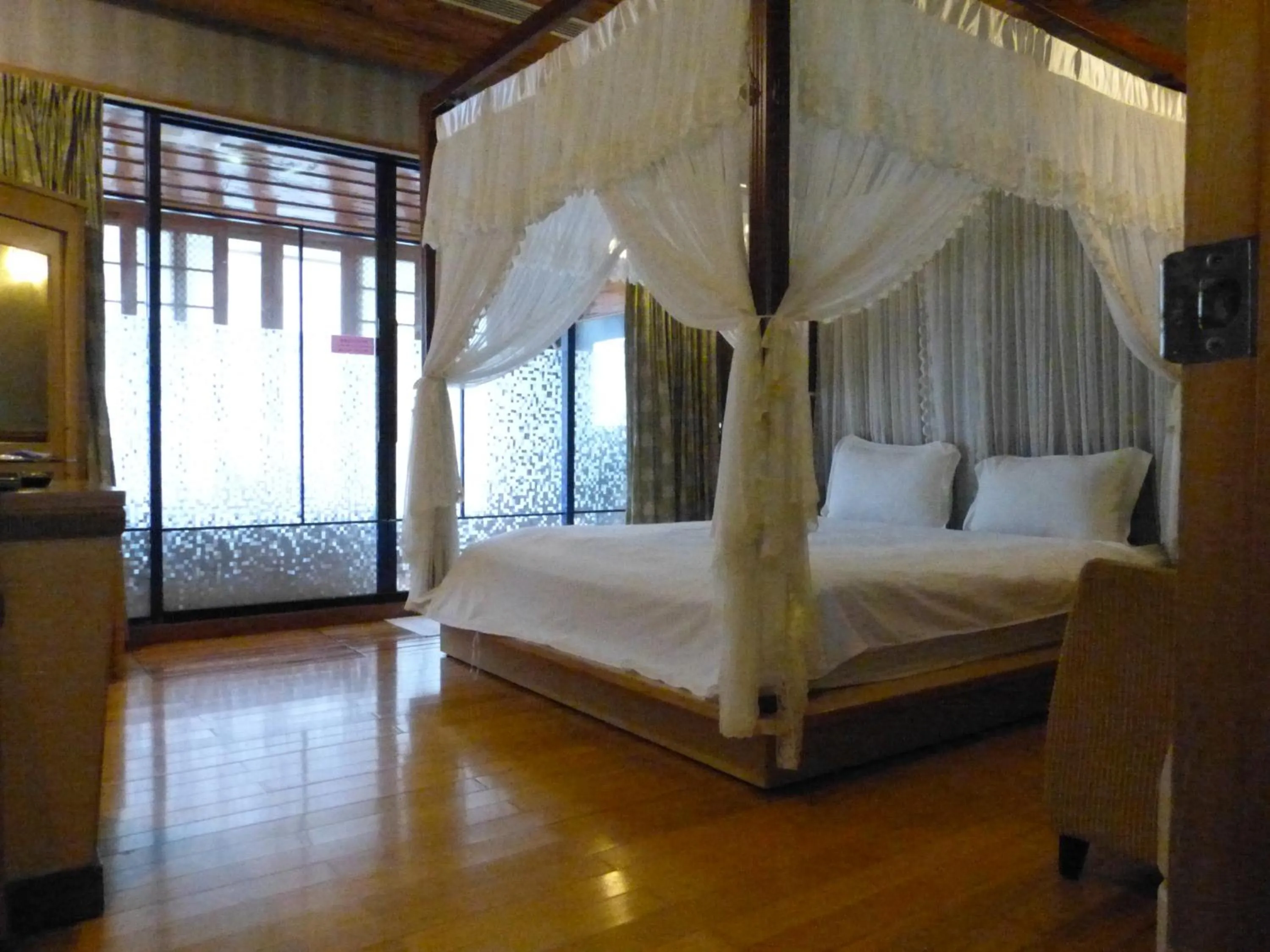 Bed in Full Moon Spa