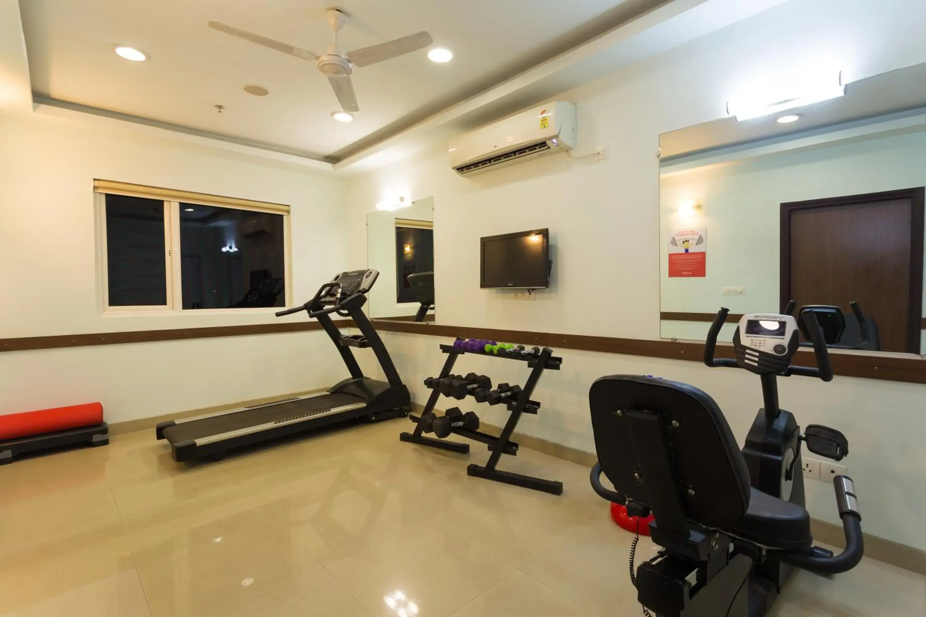 Fitness centre/facilities, Fitness Center/Facilities in Ginger Hotel - Noida 63