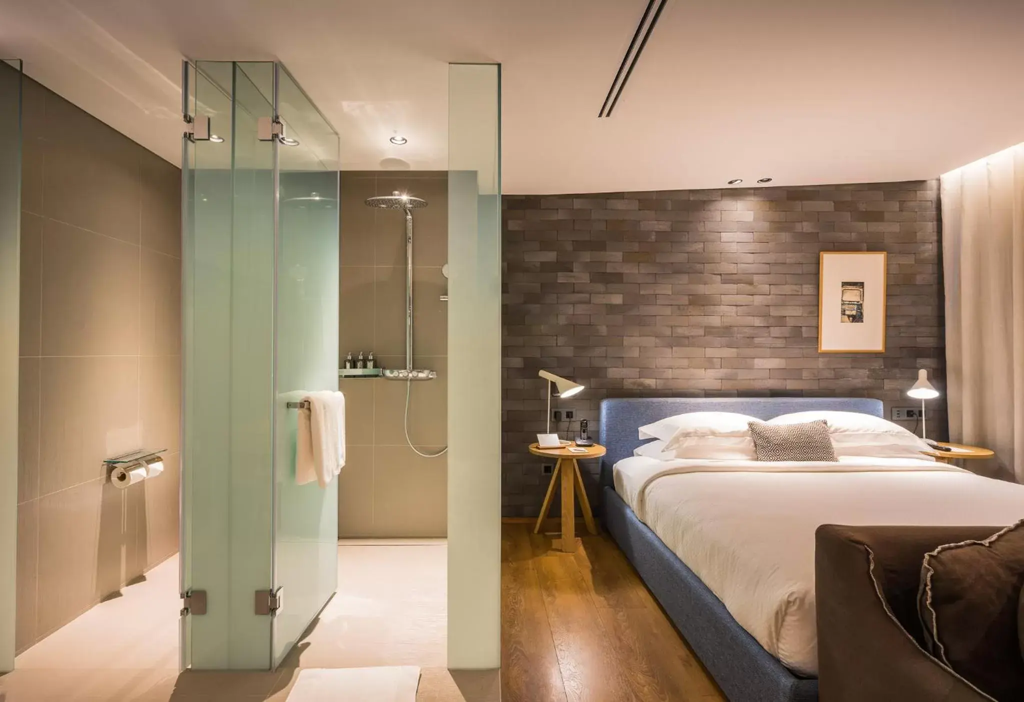 Shower, Bed in Ad Lib Hotel Bangkok