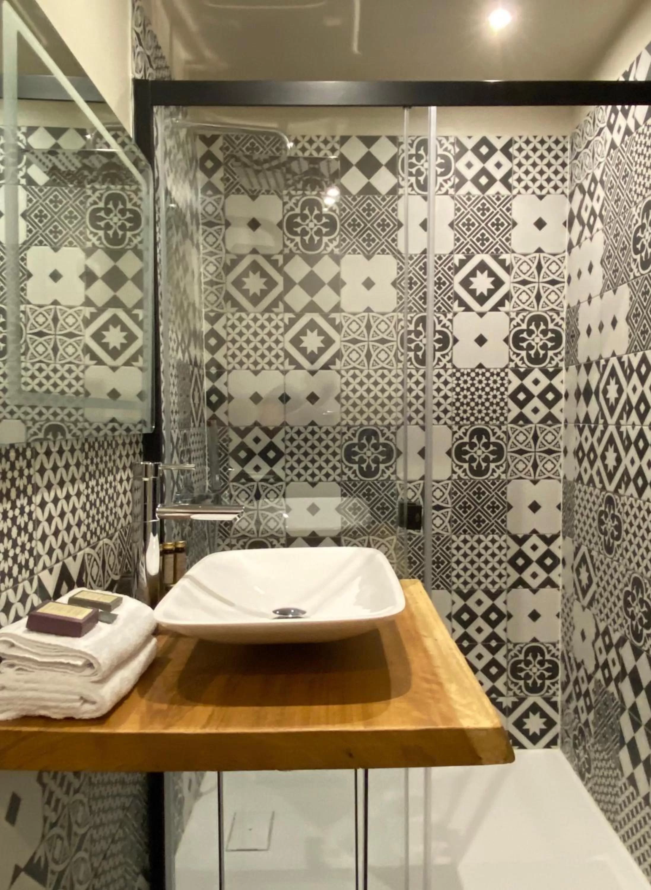 Bathroom in Le Moulin Fouret