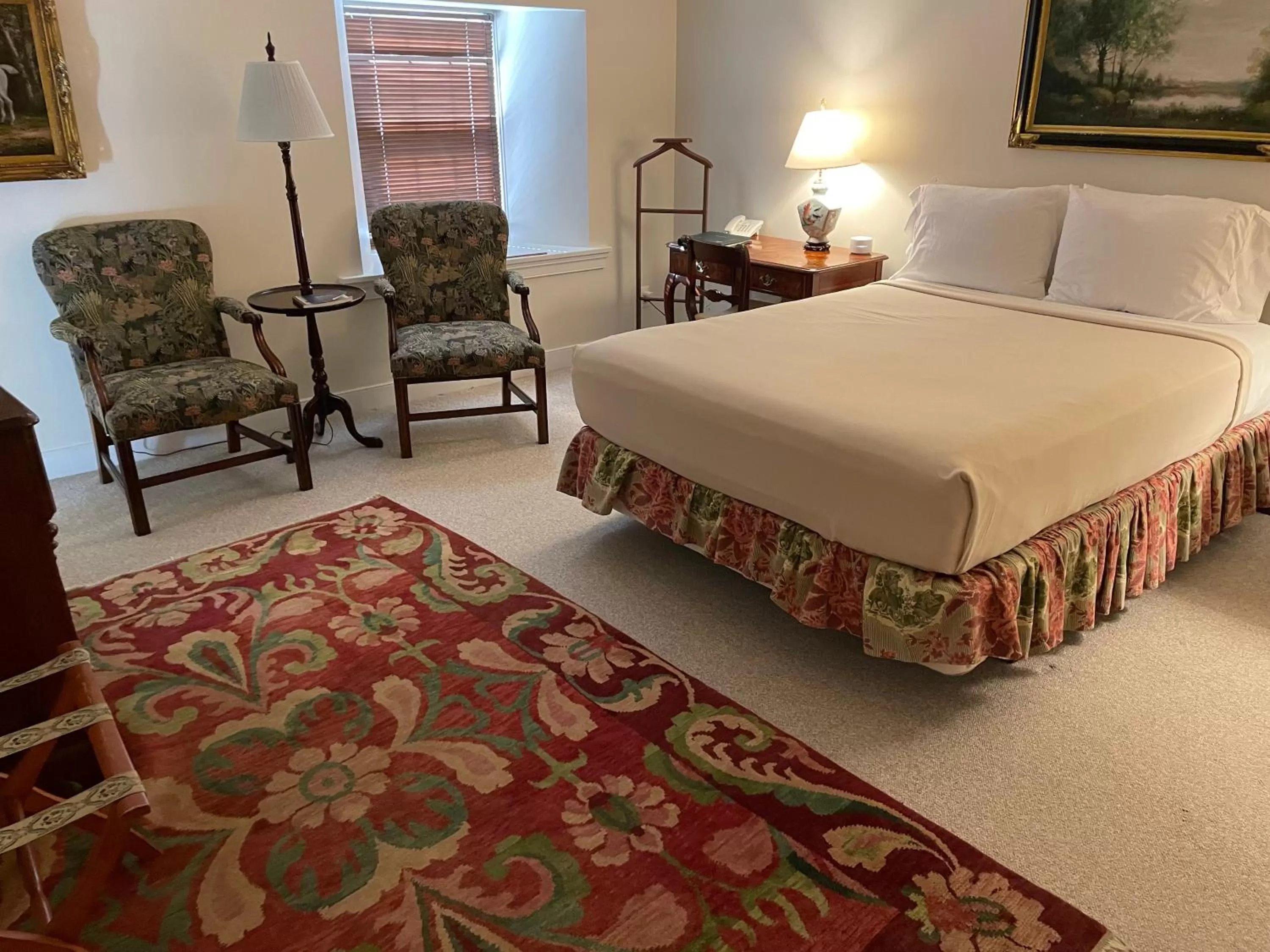 Bed in The Inn at Montchanin Village & Spa