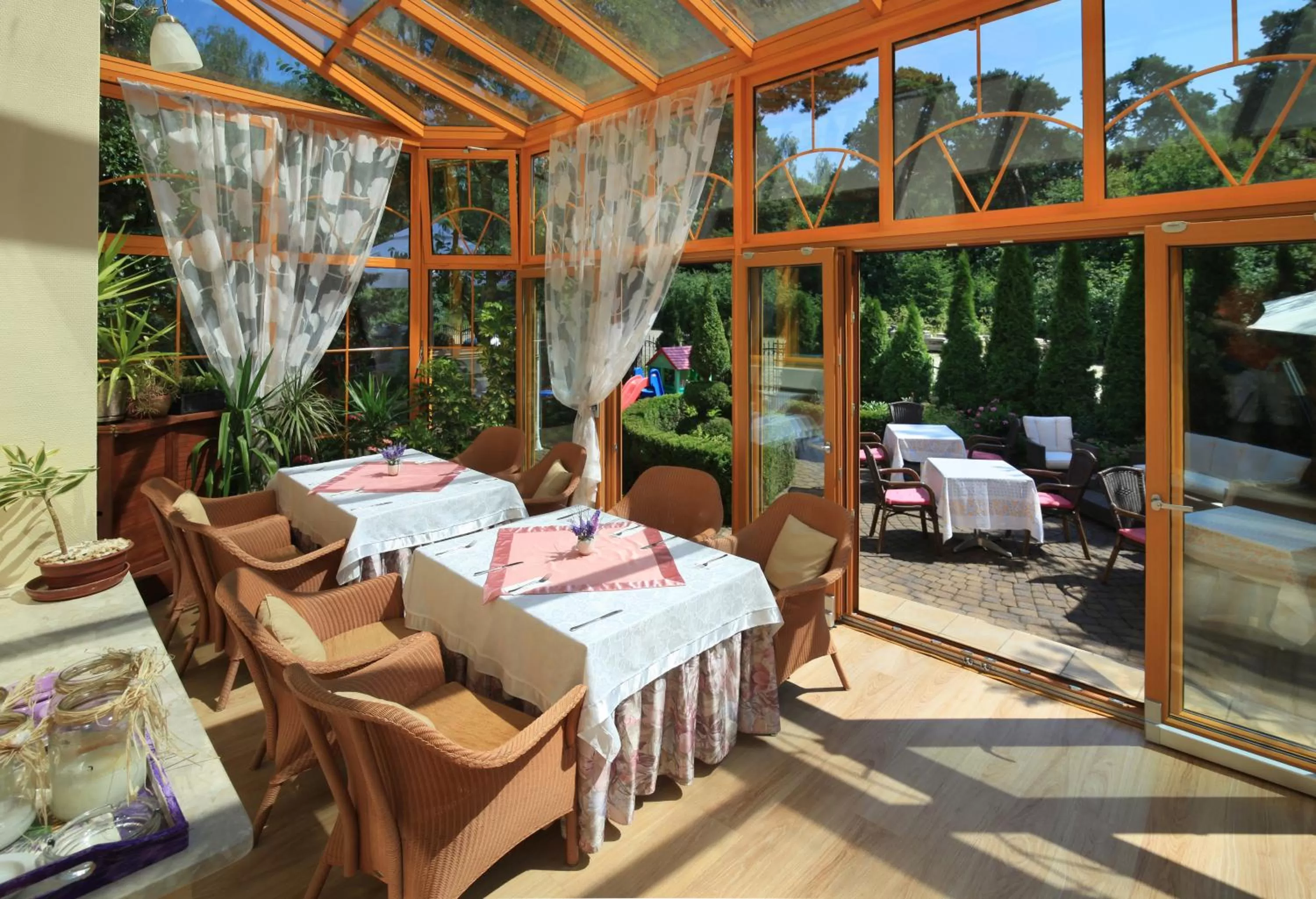 Garden in Hotel Bartan Gdansk Seaside