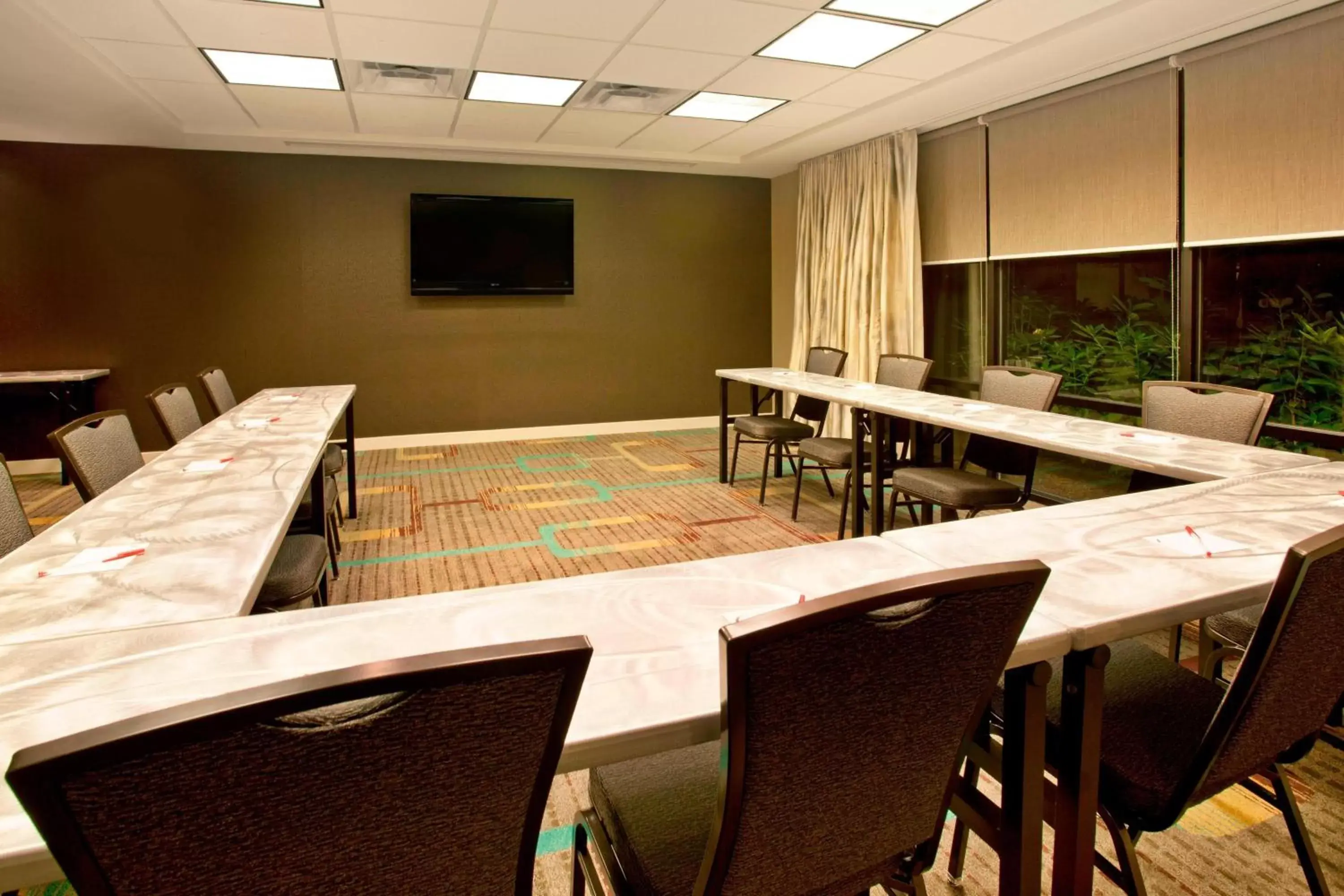 Meeting/conference room in Residence Inn by Marriott Portland Airport at Cascade Station