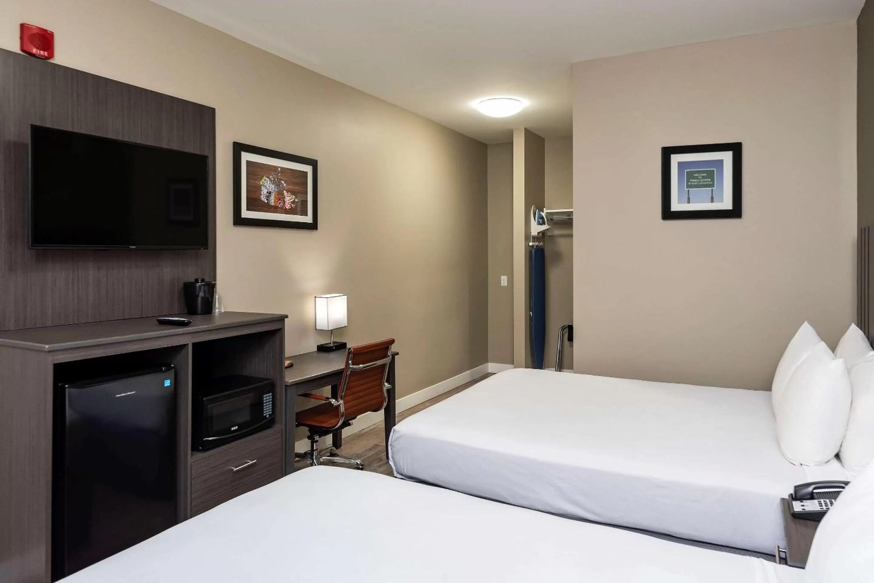 Bedroom, Bed in Econo Lodge