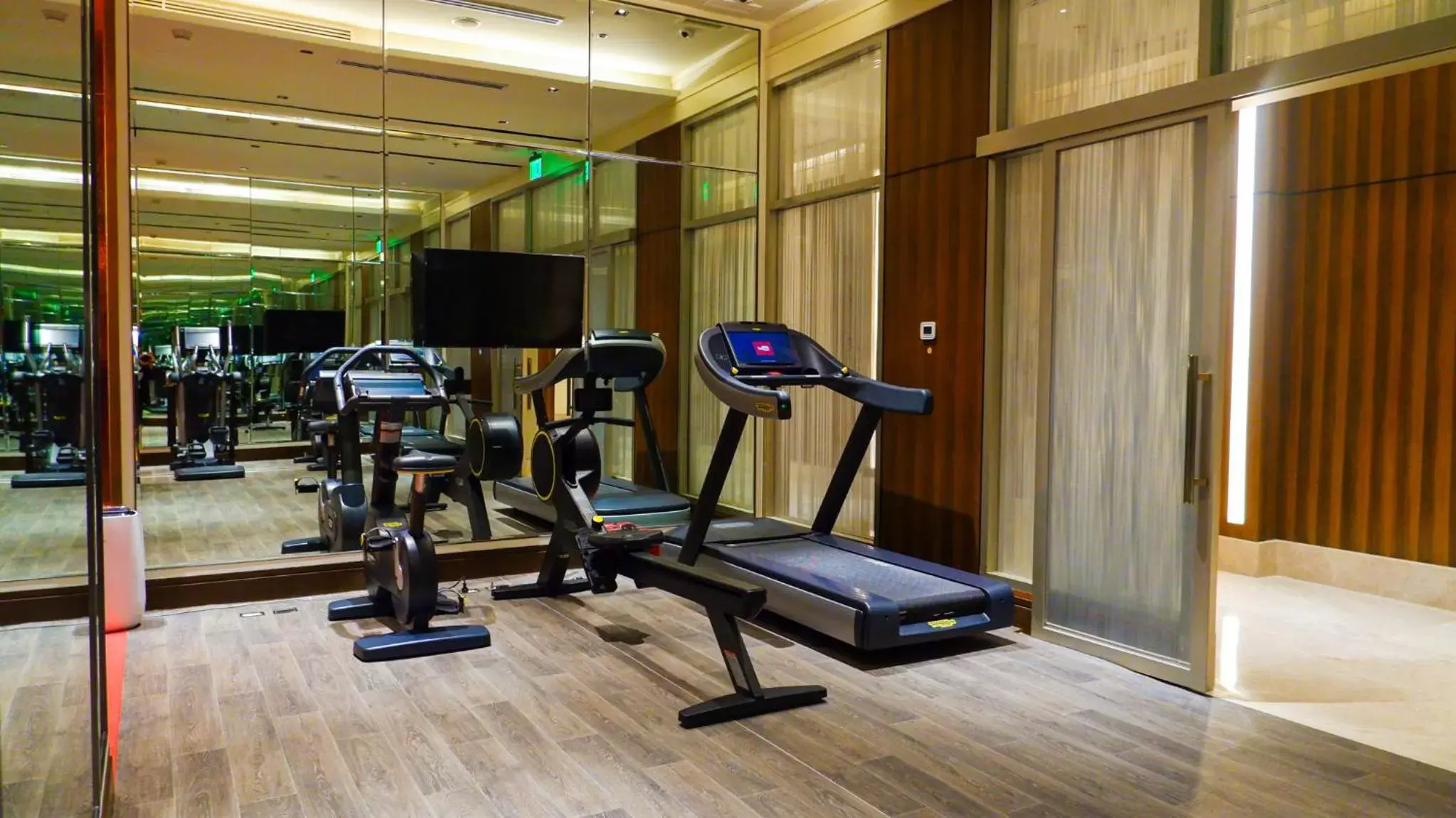 Fitness centre/facilities, Fitness Center/Facilities in Admiral Hotel Manila - MGallery