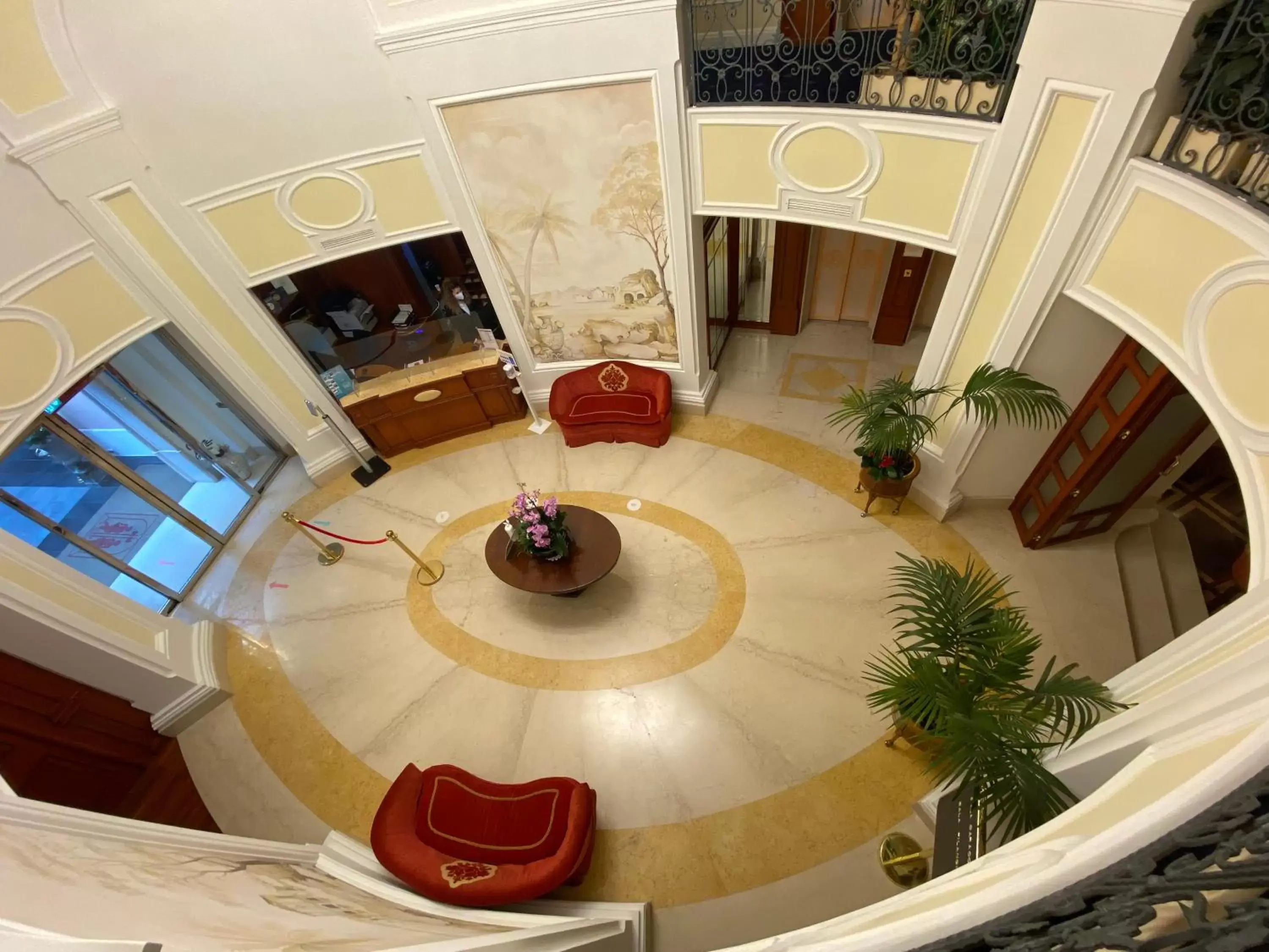 Lobby or reception in Palazzo Alabardieri