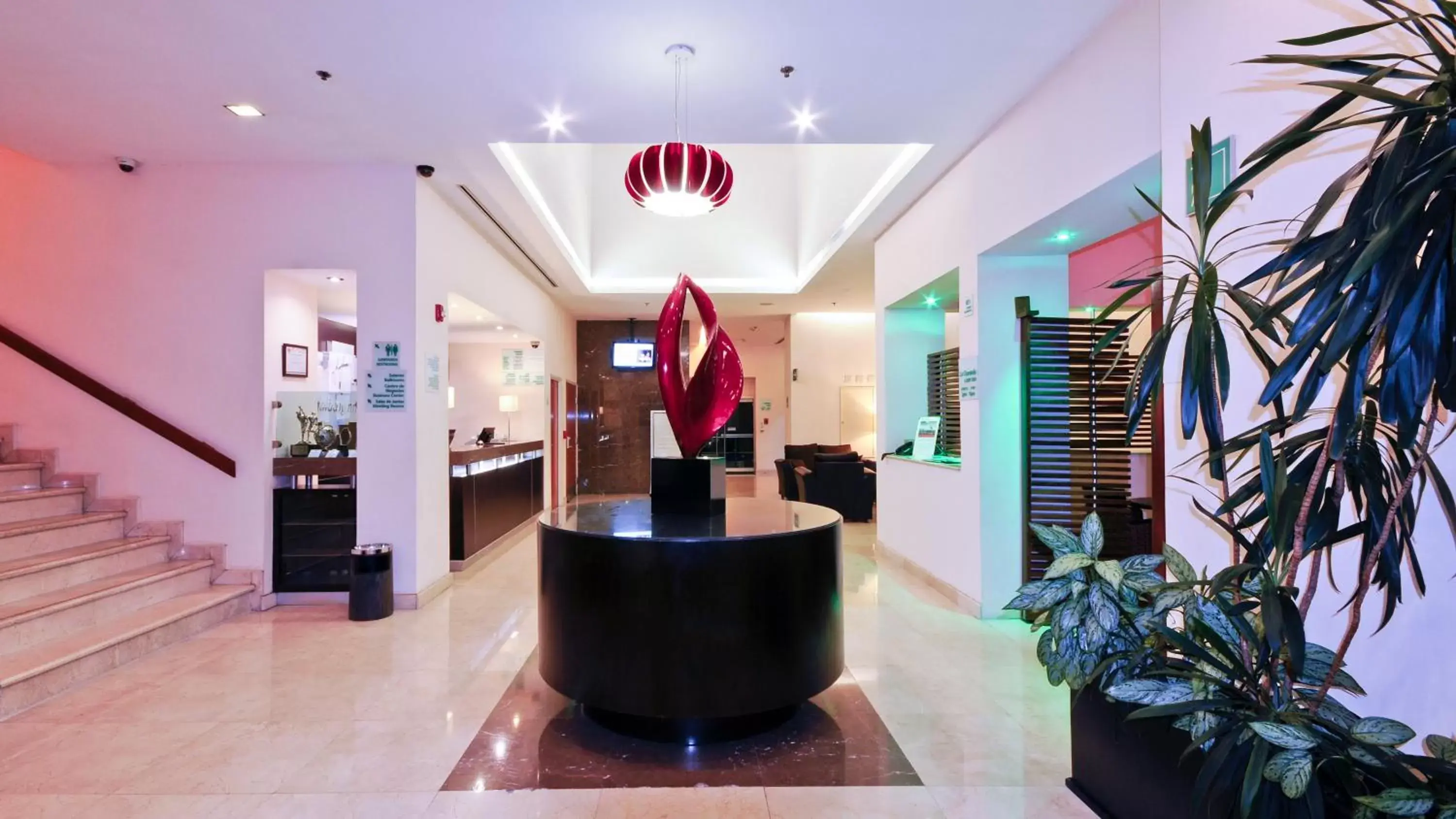 Property building, Lobby/Reception in Holiday Inn Uruapan, an IHG Hotel