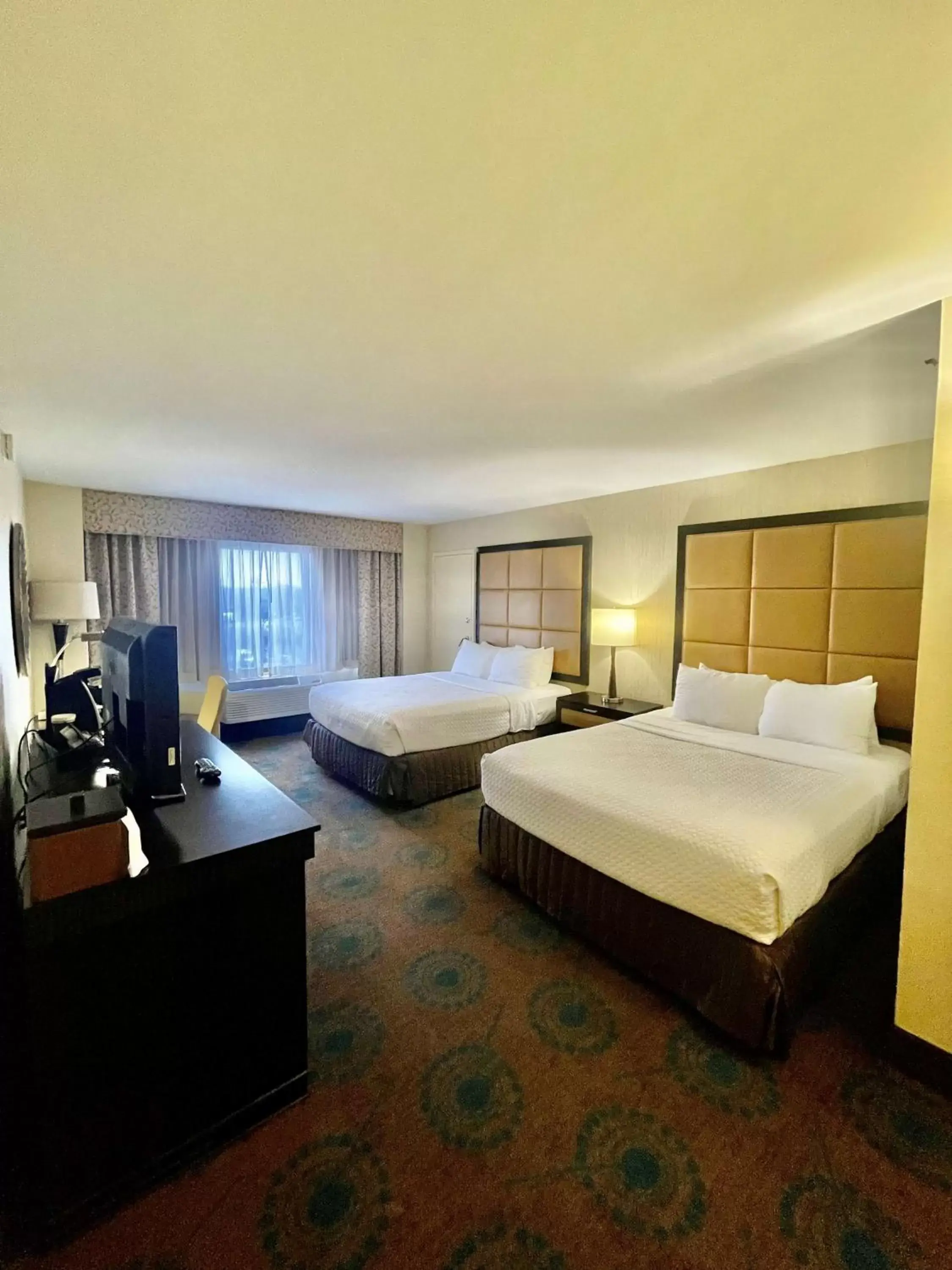 Photo of the whole room in Brandywine Plaza Hotel - SureStay Collection by Best Western