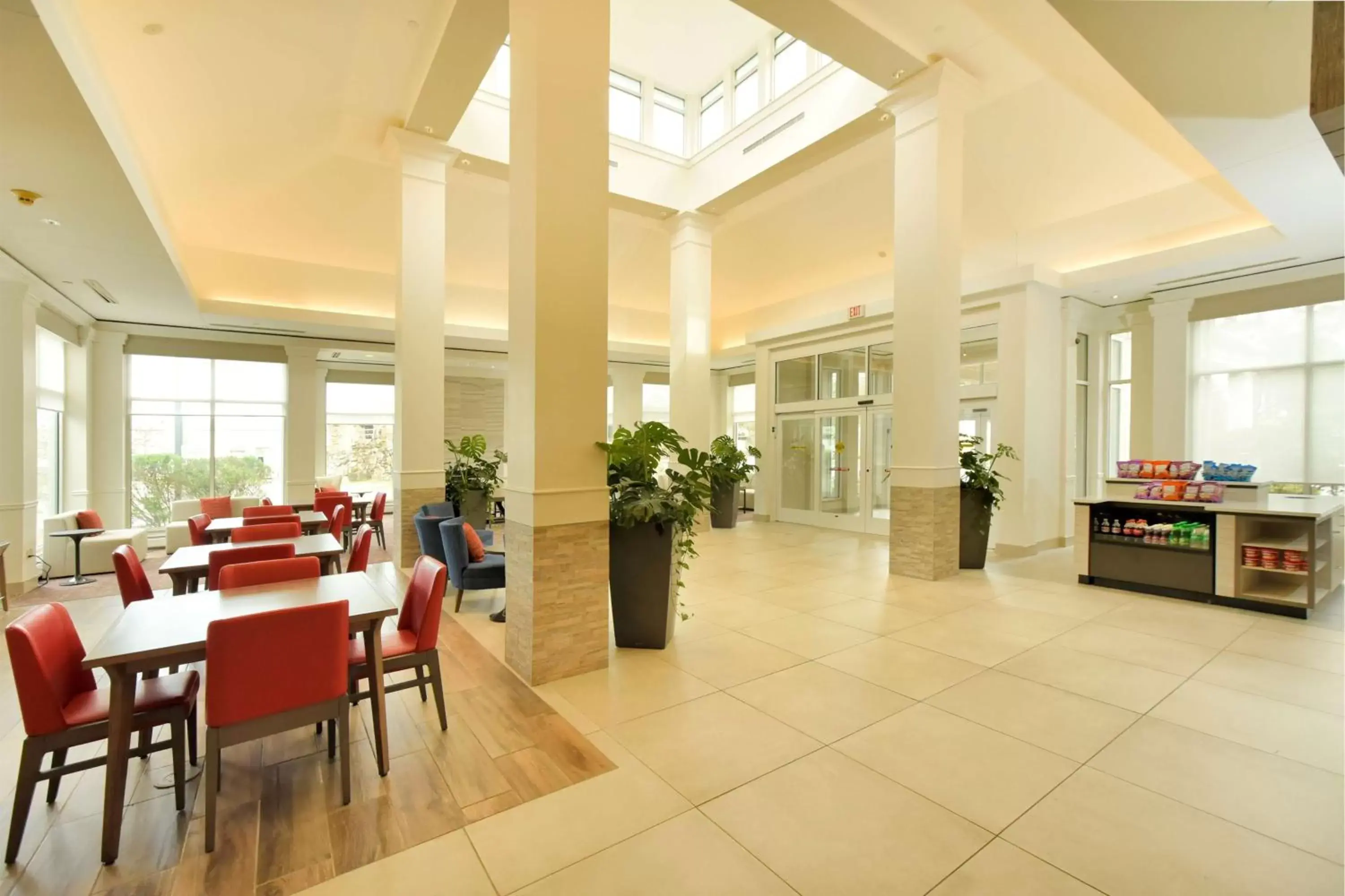 Lobby or reception, Restaurant/Places to Eat in Hilton Garden Inn Saratoga Springs