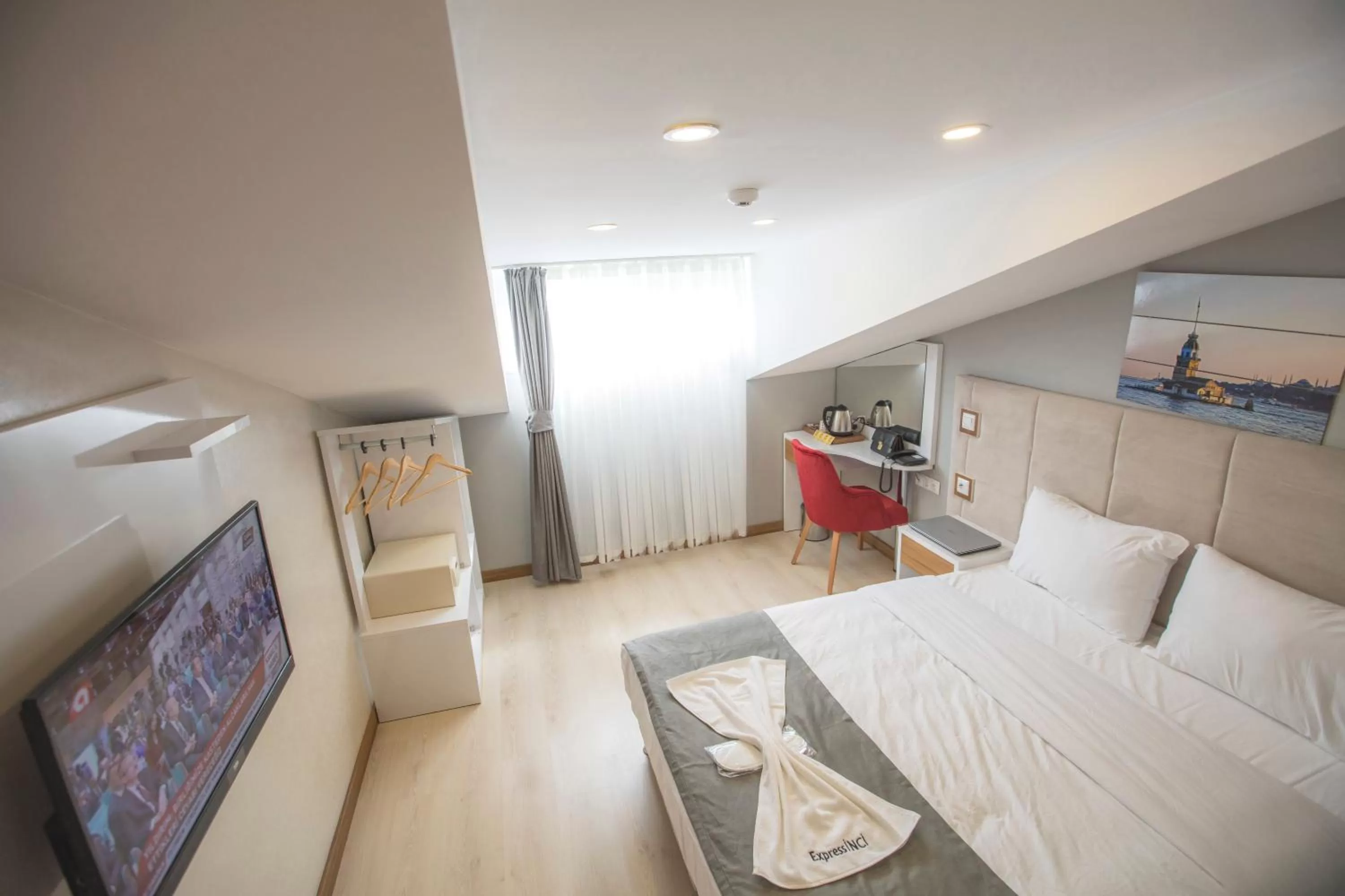 Photo of the whole room, Bed in Express İnci Hotel