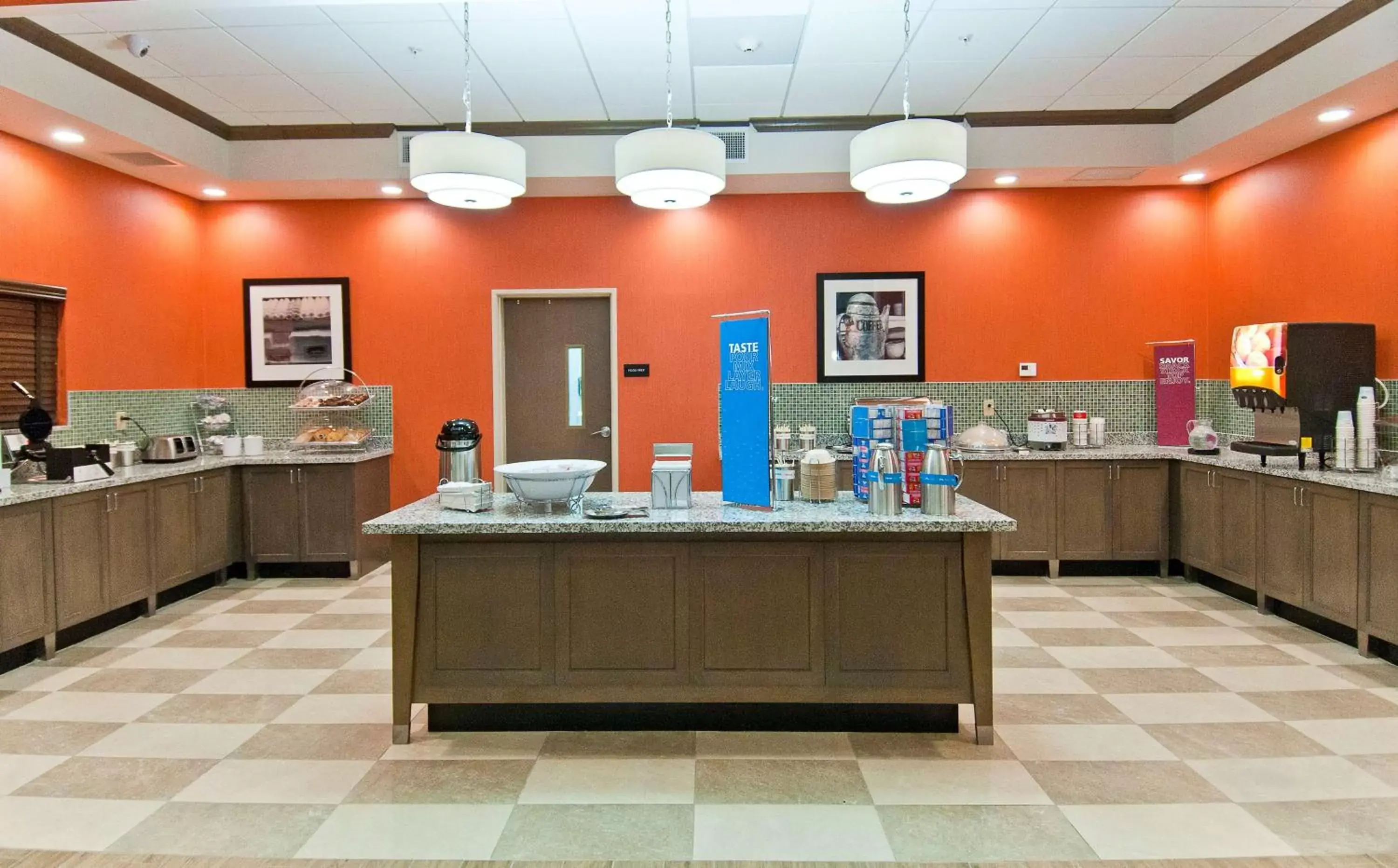 Dining area, Restaurant/Places to Eat in Hampton Inn & Suites Pensacola/I-10 Pine Forest Road