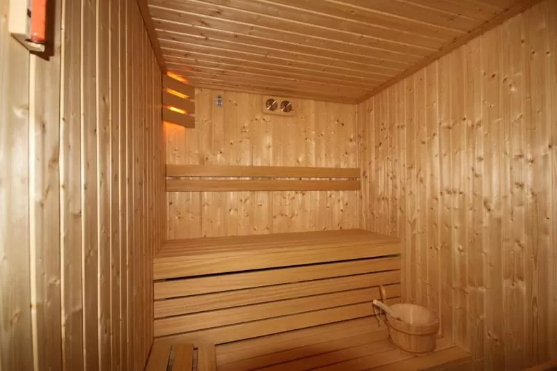 Property building in Stratos