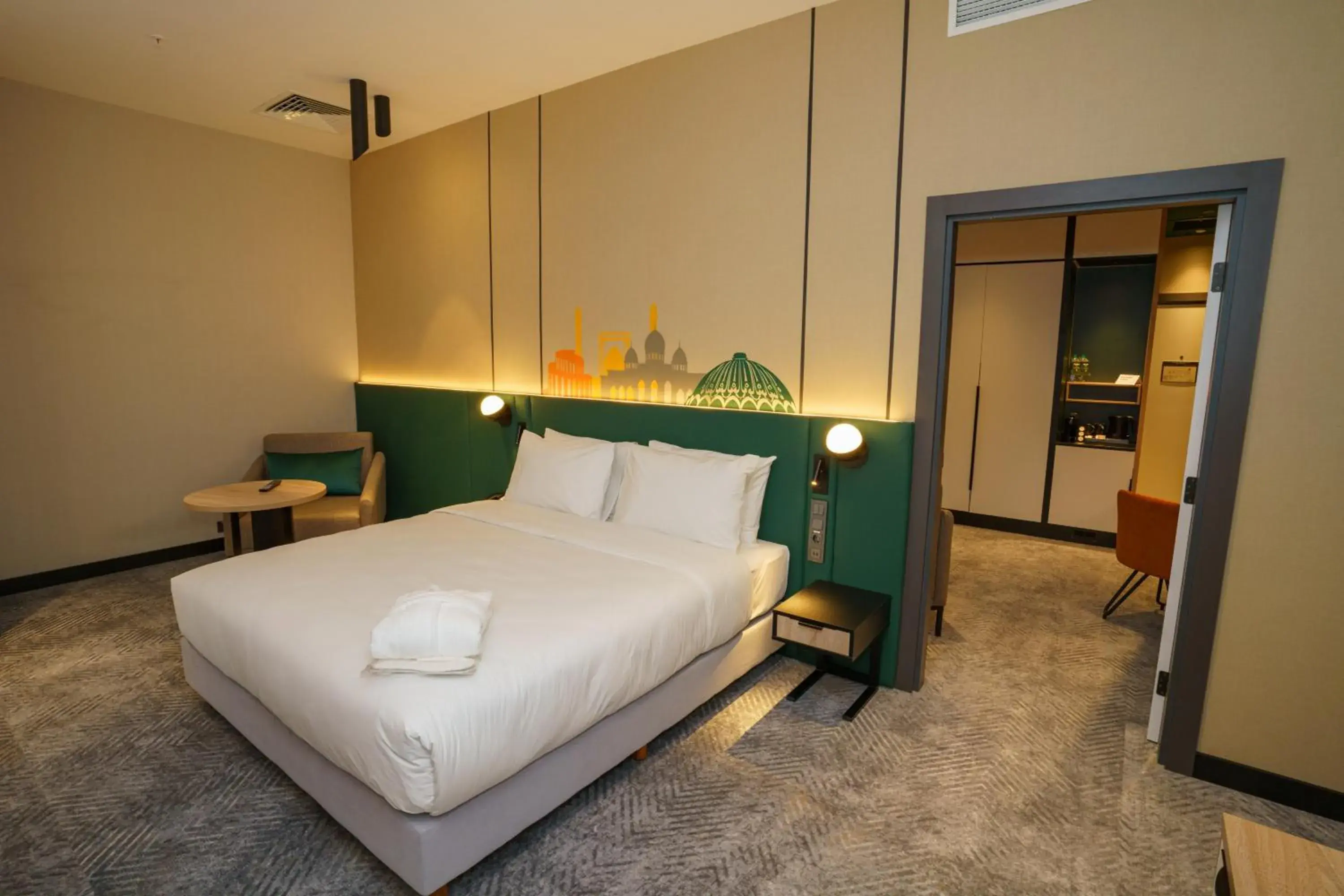 Bedroom, Bed in Holiday Inn Tashkent City, an IHG Hotel