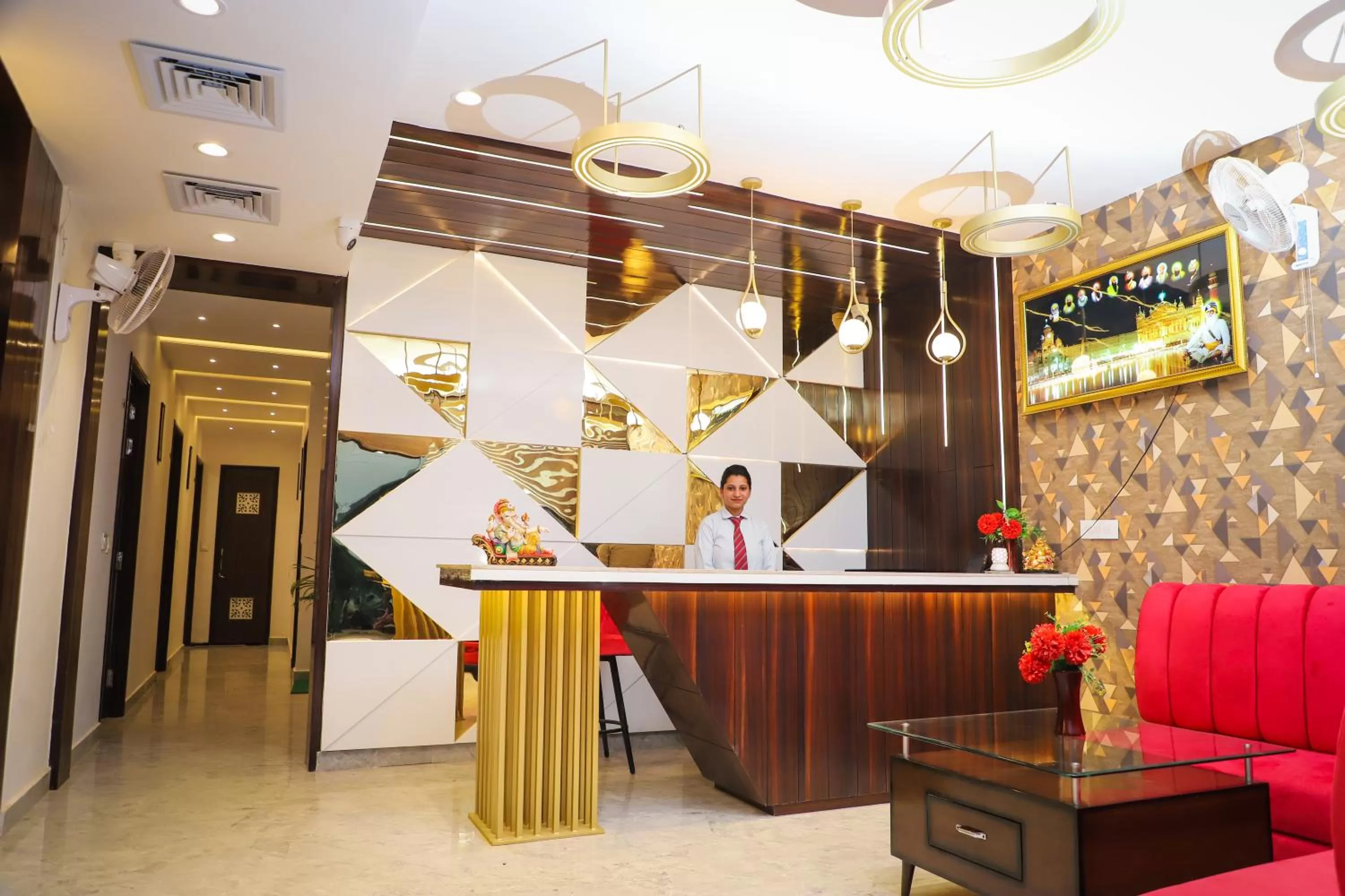 On-site shops in Hotel Dream Town By Cozy Hotels & Resorts