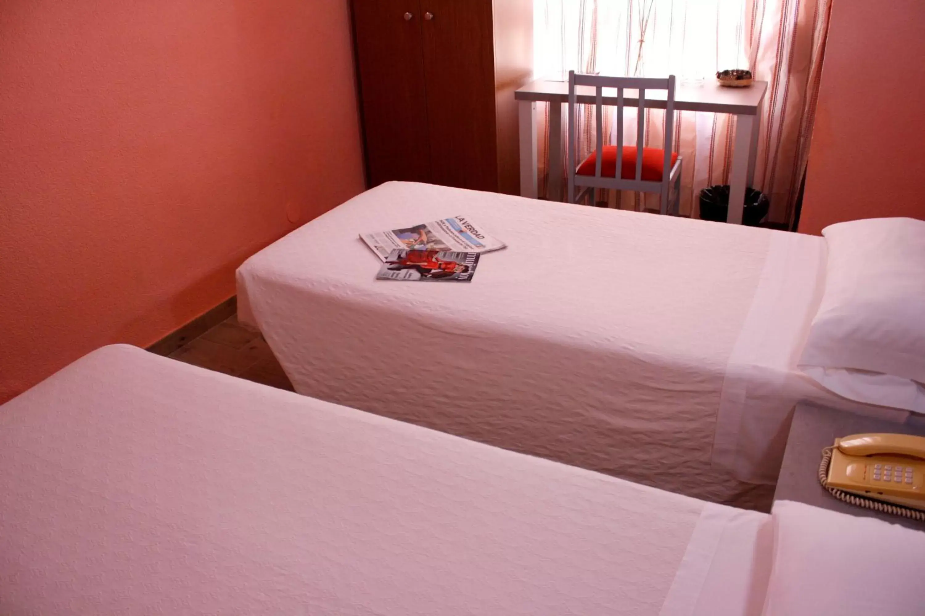 Photo of the whole room, Bed in Hotel Universal Murcia