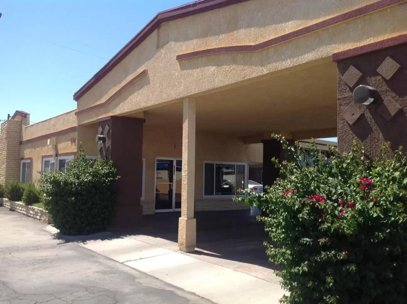 Property building in Americas Best Value Inn Hanford Property building in Americas Best Value Inn Hanford