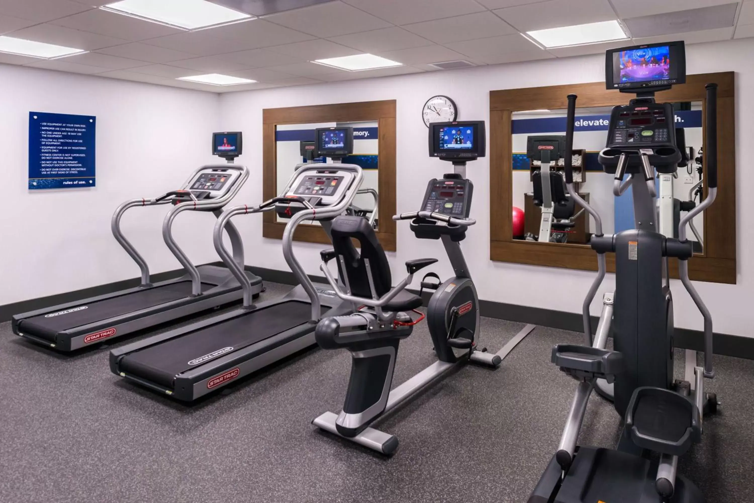 Fitness centre/facilities in Hampton Inn San Francisco Downtown/Convention Center Fitness centre/facilities in Hampton Inn San Francisco Downtown/Convention Center