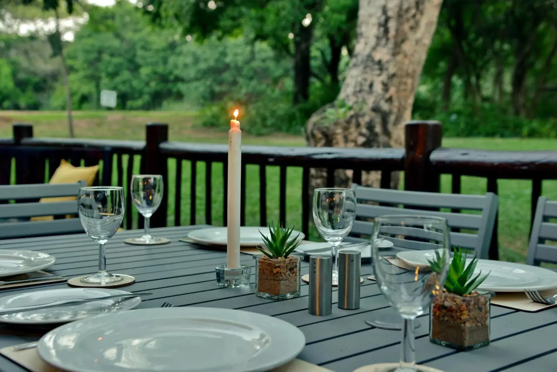 Patio, Restaurant/Places to Eat in Cambalala - Luxury Units - in Kruger Park Lodge - Serviced Daily, Free Wi-Fi