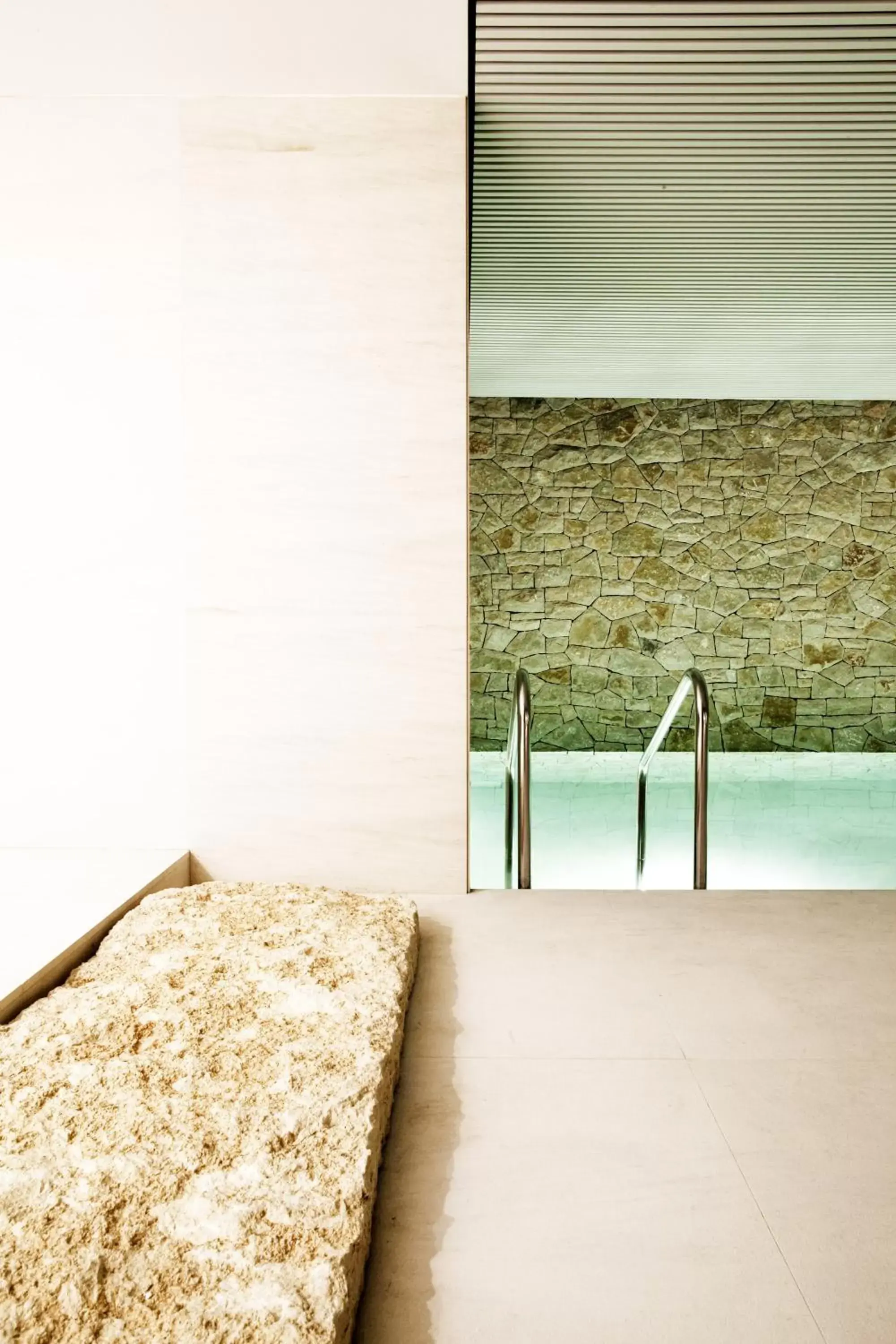 Spa and wellness centre/facilities, Bed in Square Nine Hotel Belgrade-The Leading Hotels of The World