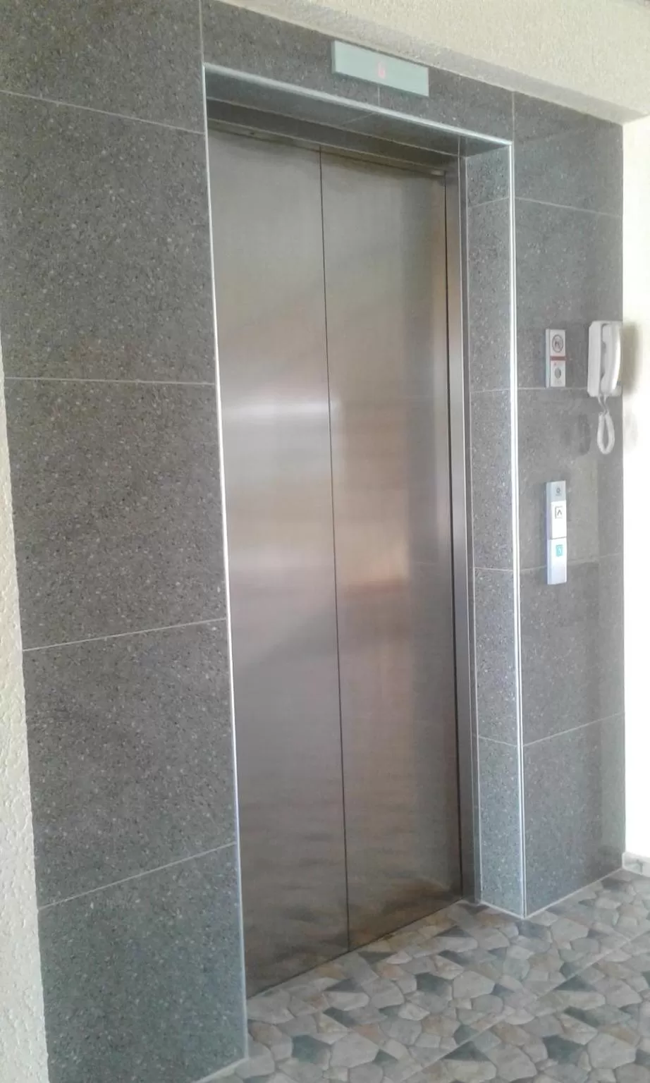 Area and facilities, Bathroom in Jugalis Hotel and Restaurant