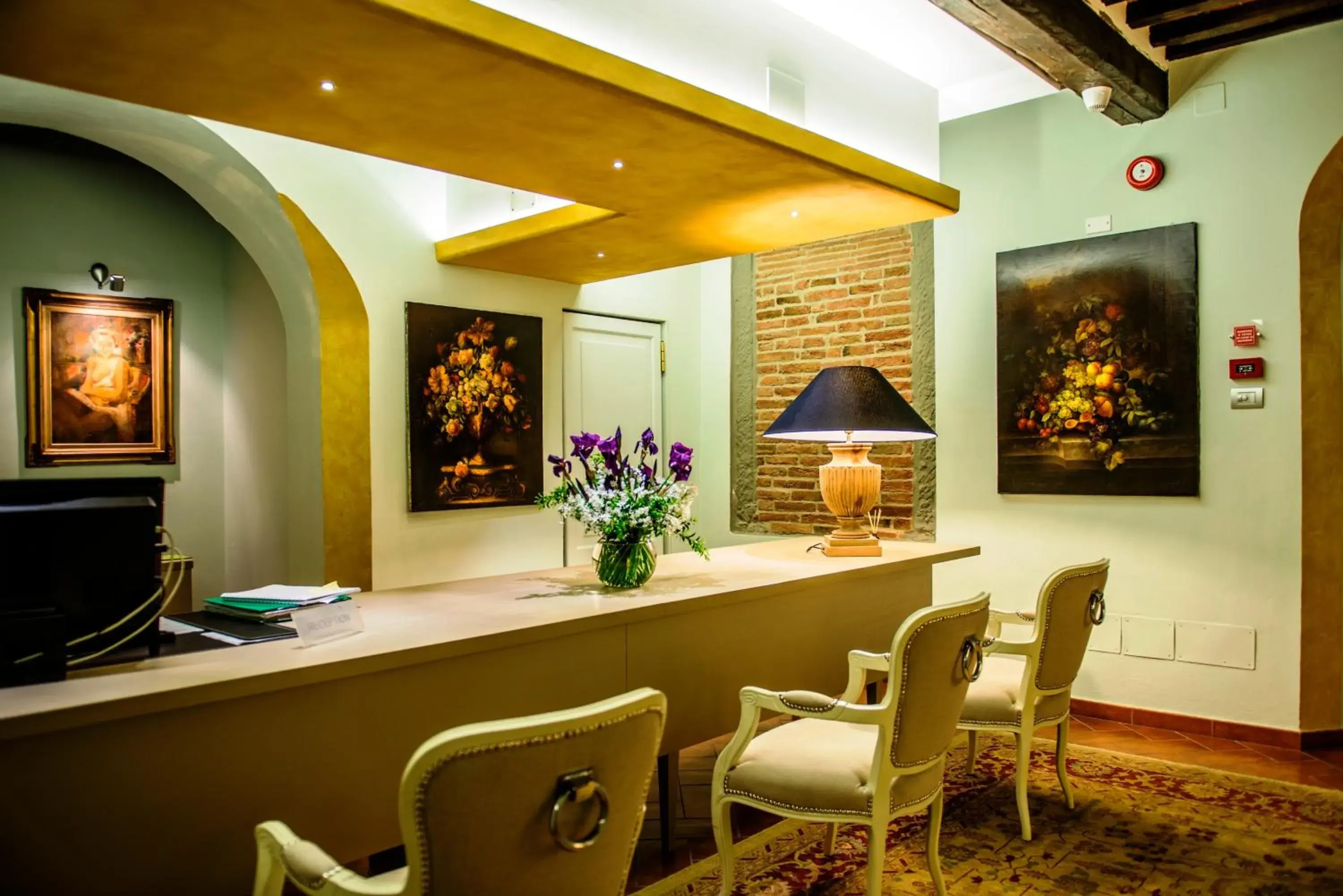 Lobby or reception in Cortona Resort & Spa - Villa Aurea