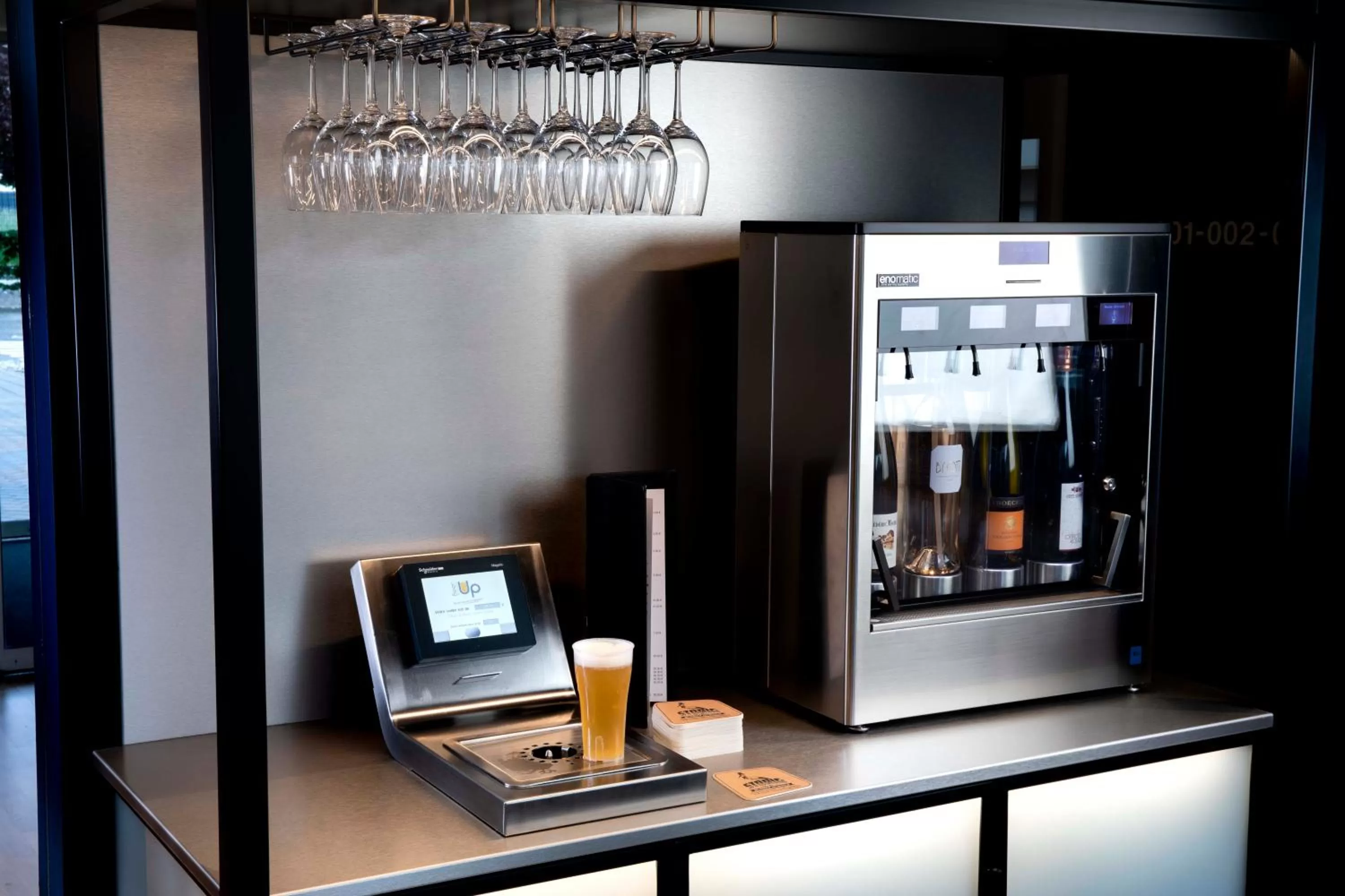 Lounge or bar in Hotel Le Bugatti