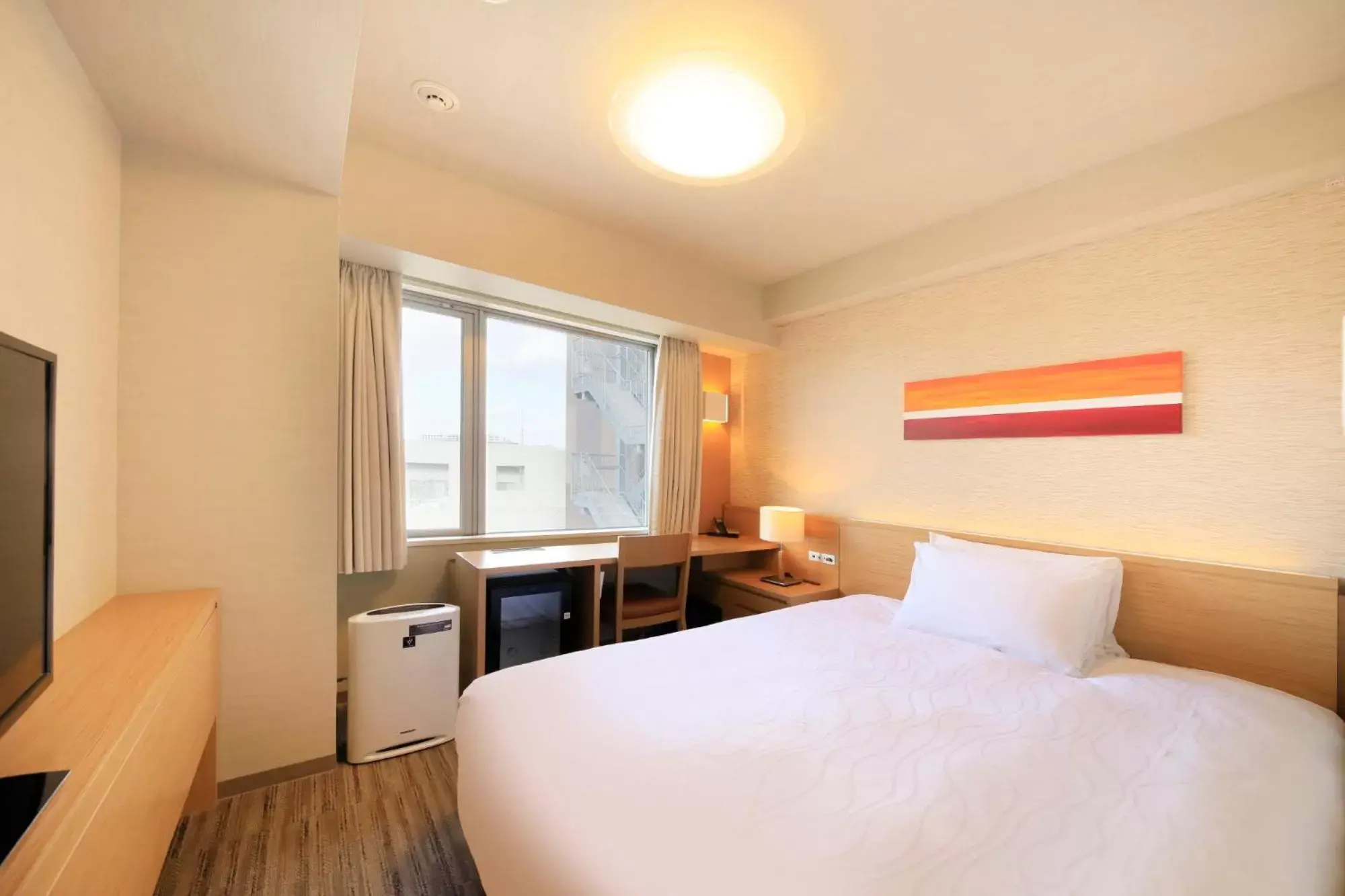 Photo of the whole room, Bed in Richmond Hotel Nagoya Shinkansen-guchi