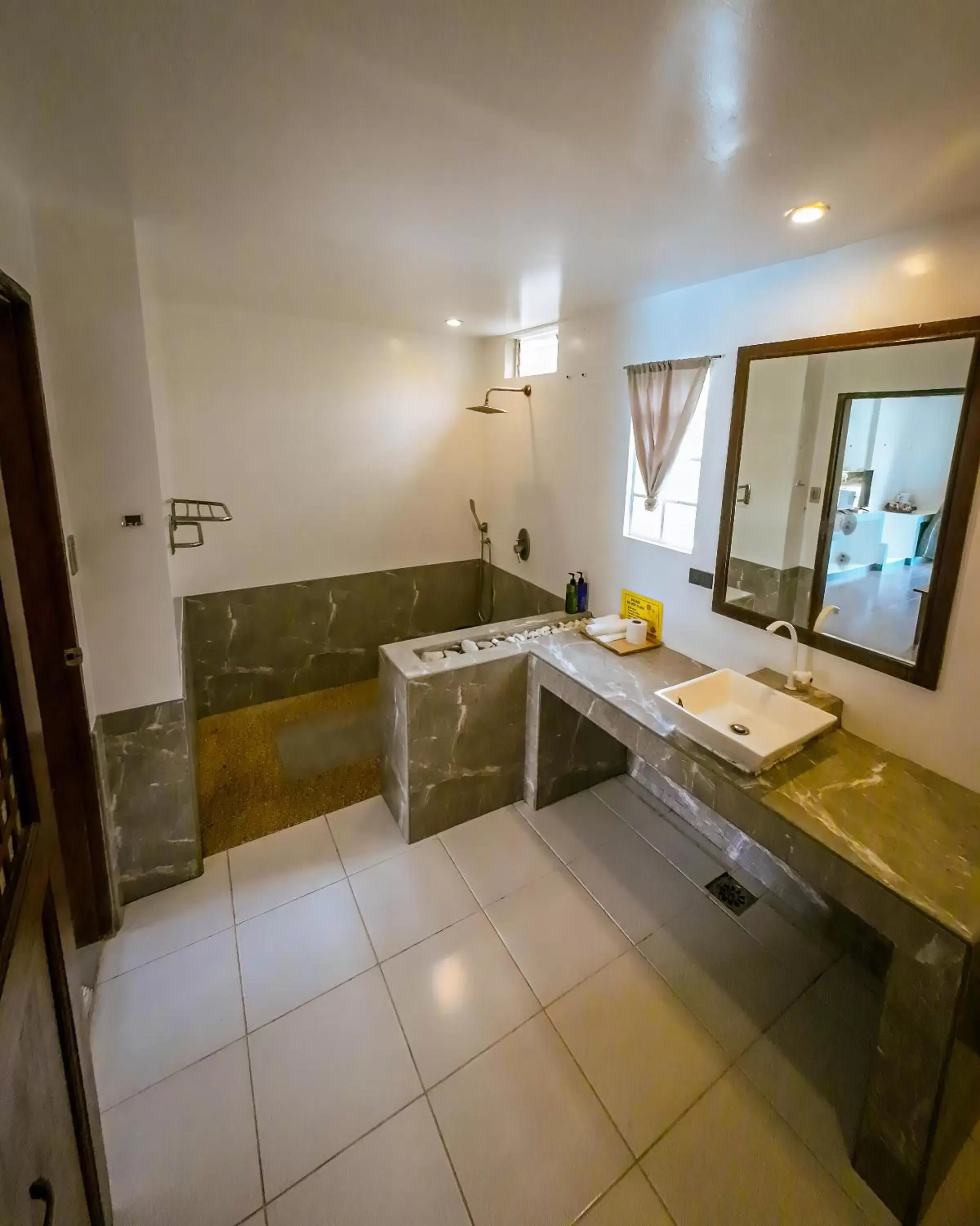 Bathroom, Kitchen/Kitchenette in Amihan Resort