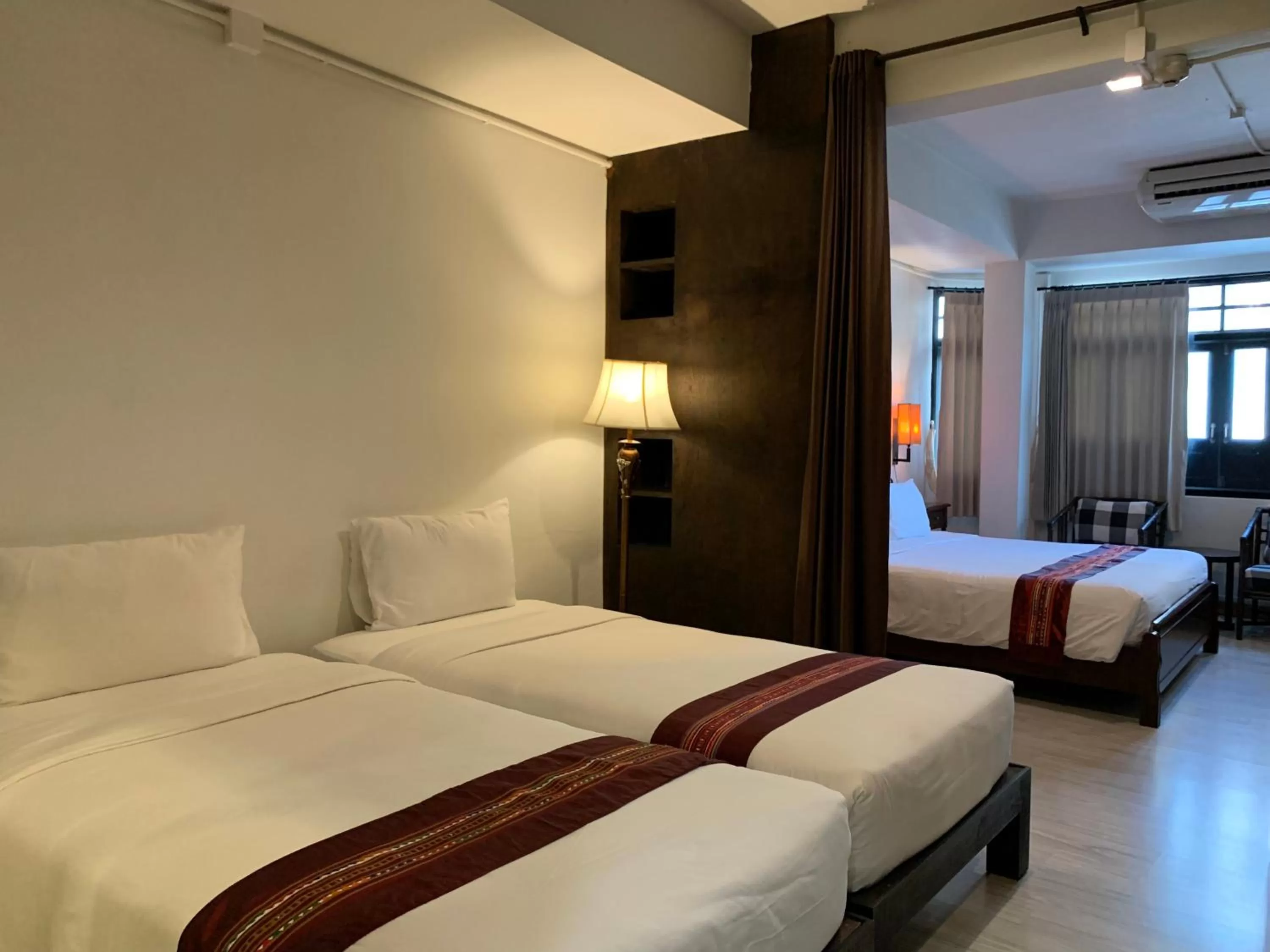 Bedroom, Bed in 99 The Gallery Hotel