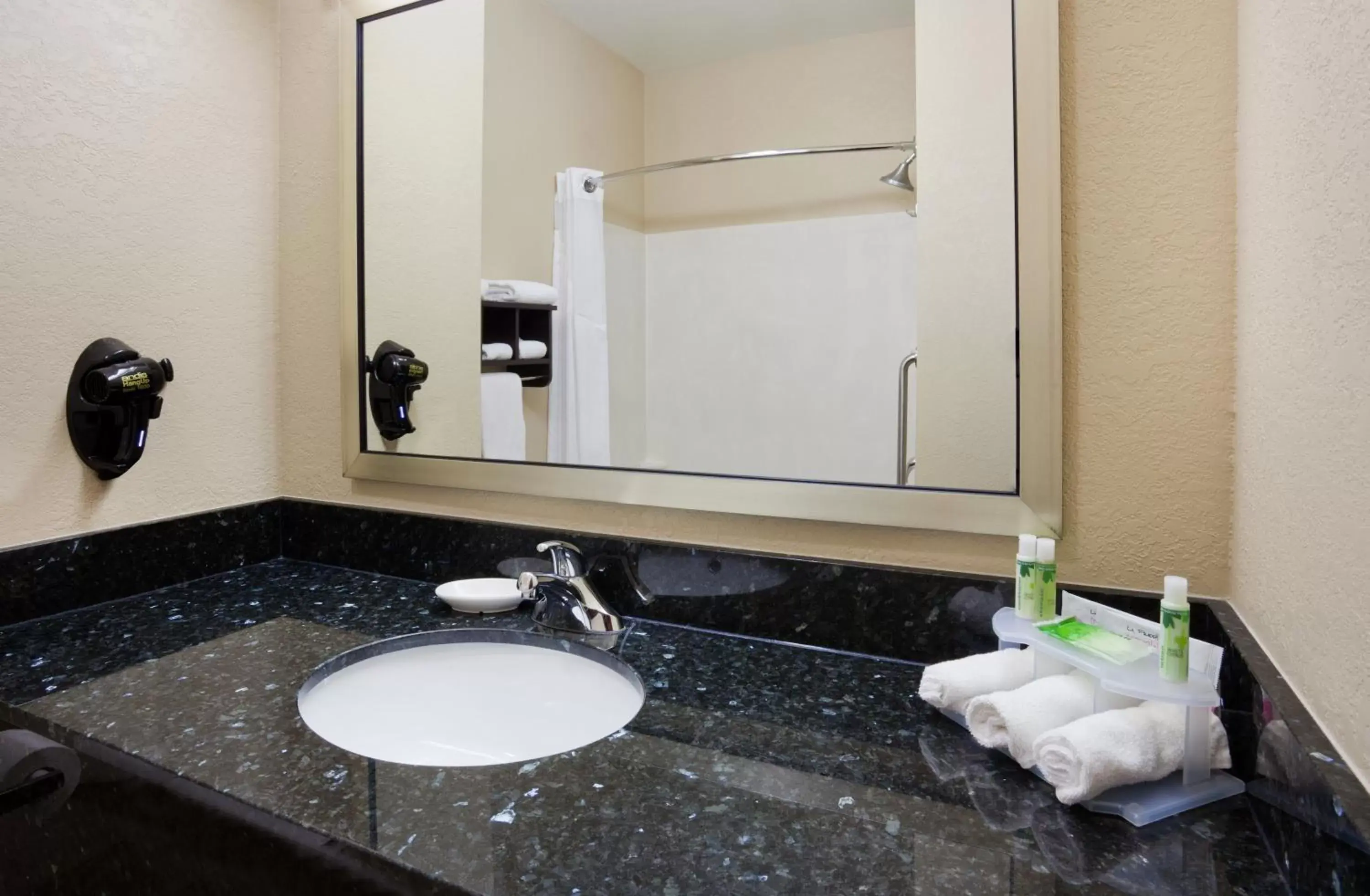 Bathroom in Holiday Inn Express & Suites Aberdeen, an IHG Hotel