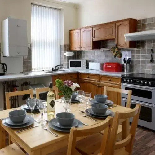 Kitchen or kitchenette, Kitchen/Kitchenette in Discovery Accommodation