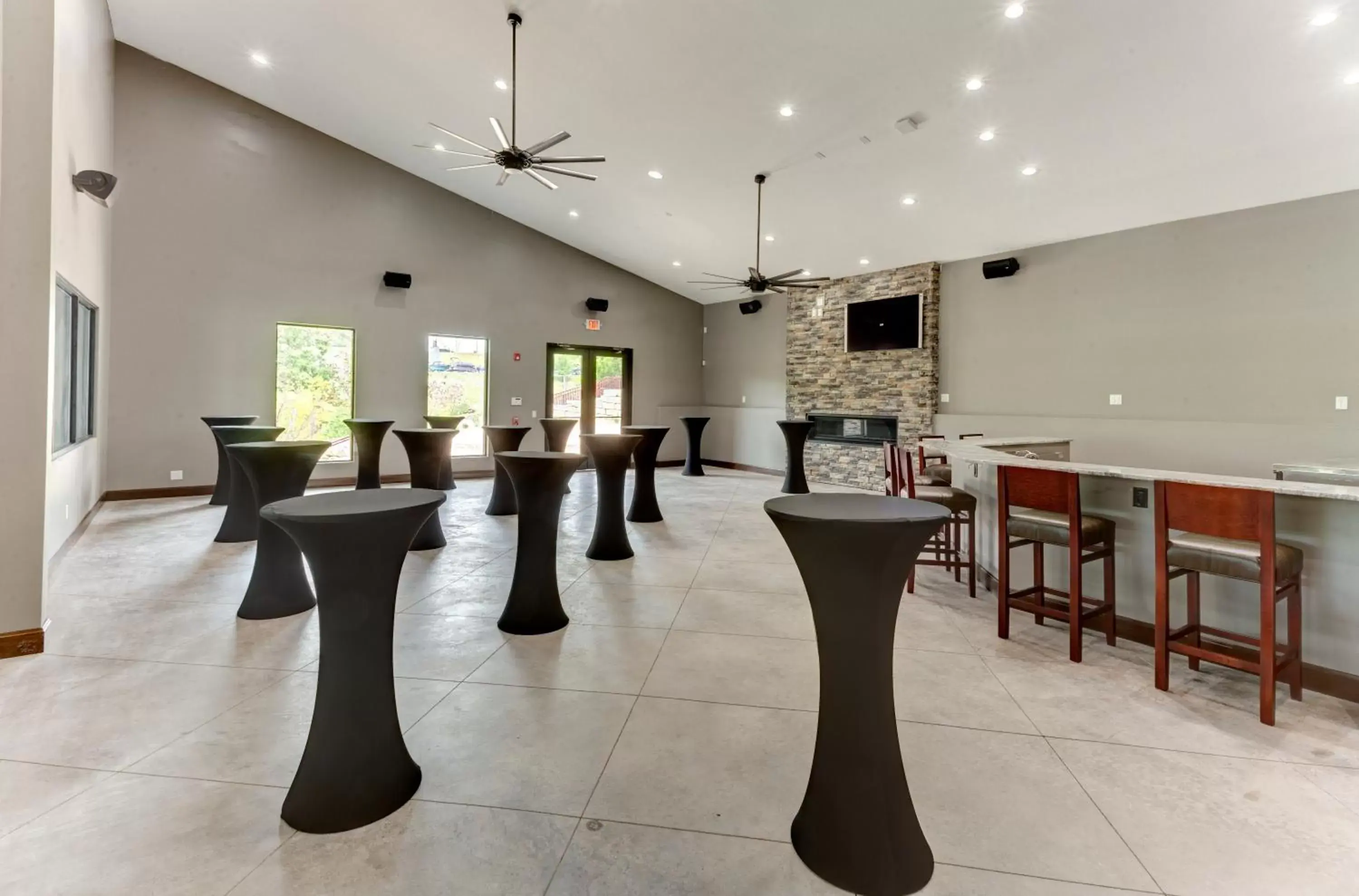 Lounge or bar in The Resort at Lake of the Ozarks Lounge or bar in The Resort at Lake of the Ozarks